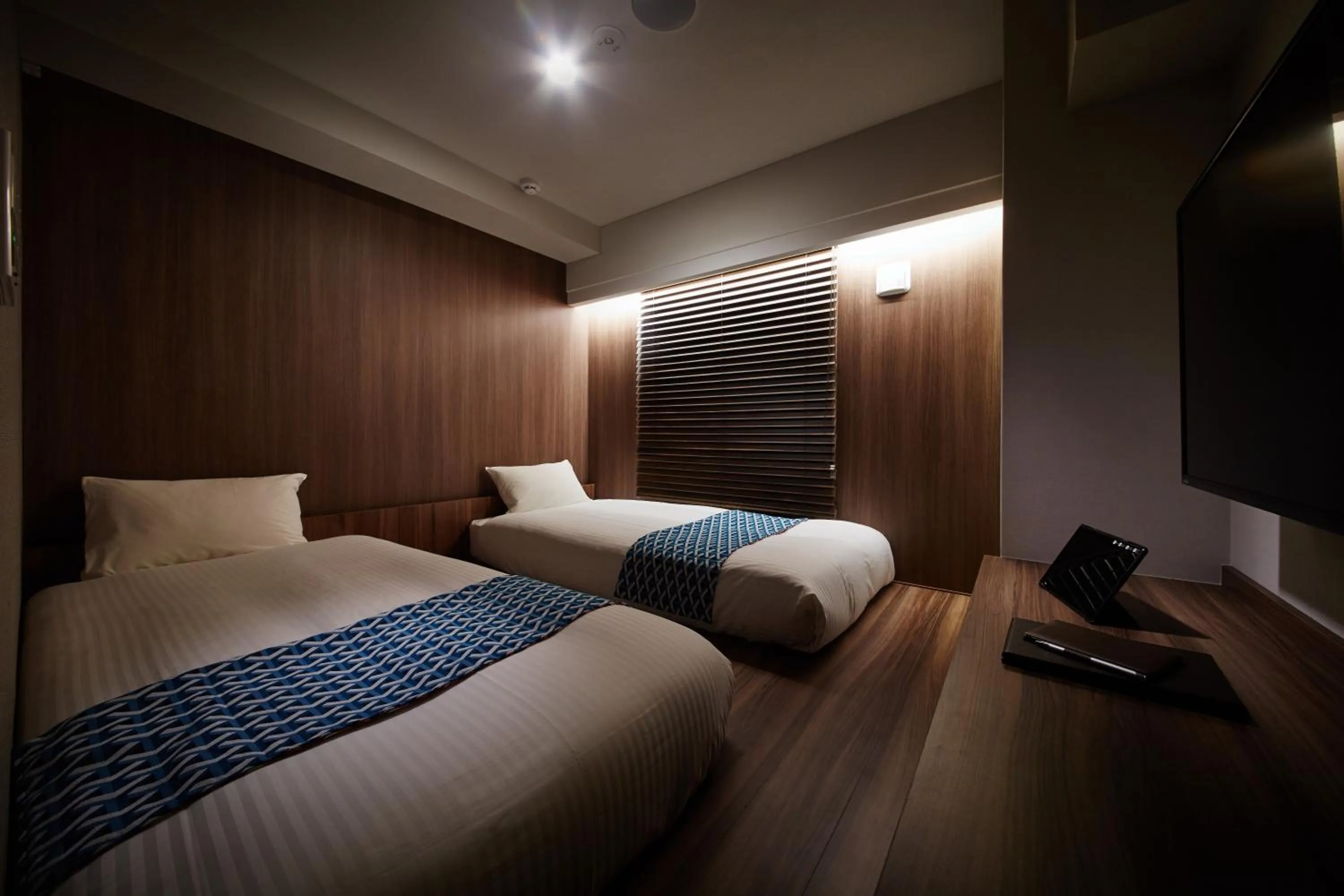 Photo of the whole room, Bed in HOTEL AMANEK Asakusa Ekimae