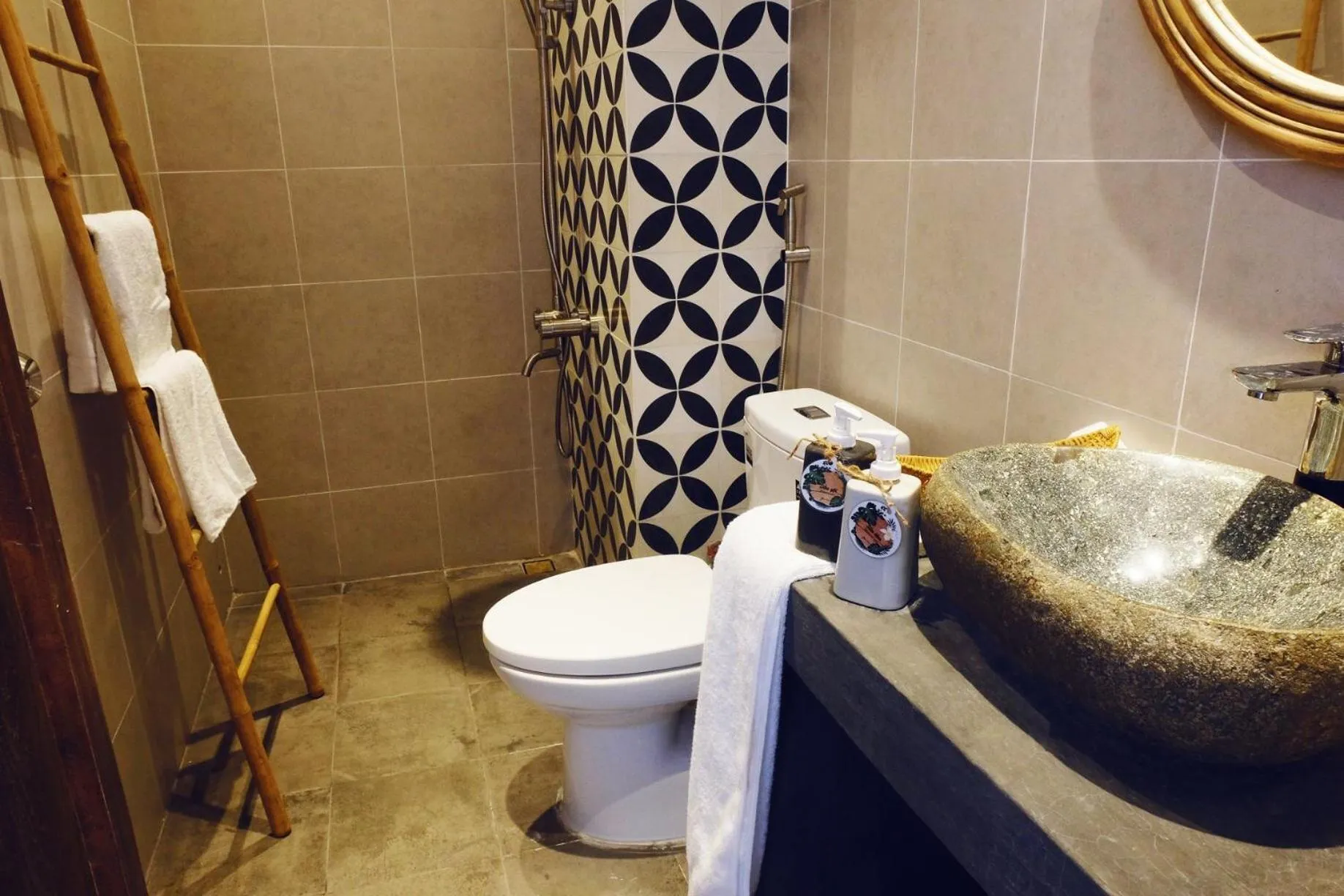 Bathroom in Green River Boutique Hotel