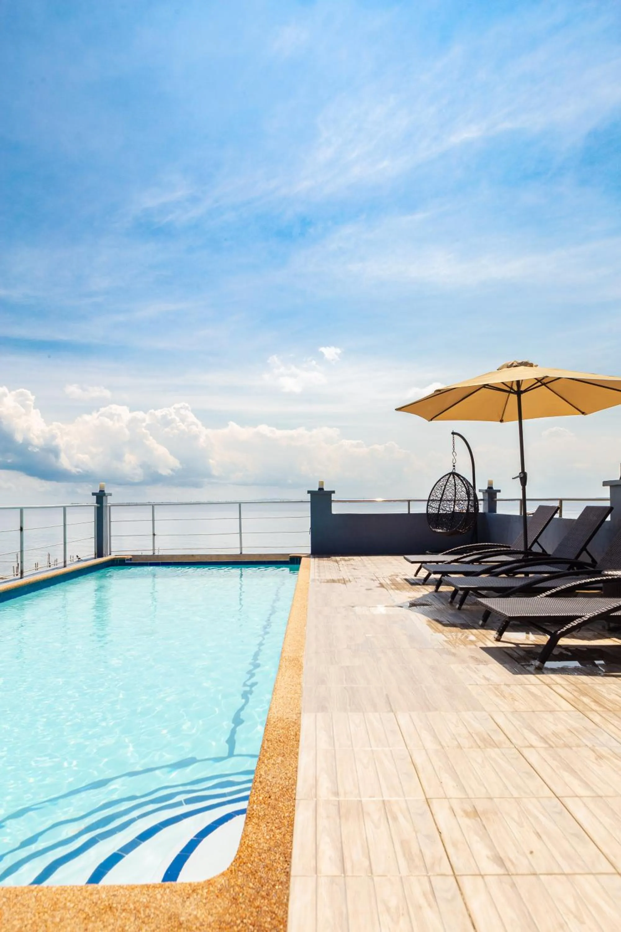 Day in Palmbeach Resort & Spa Mactan, Cebu