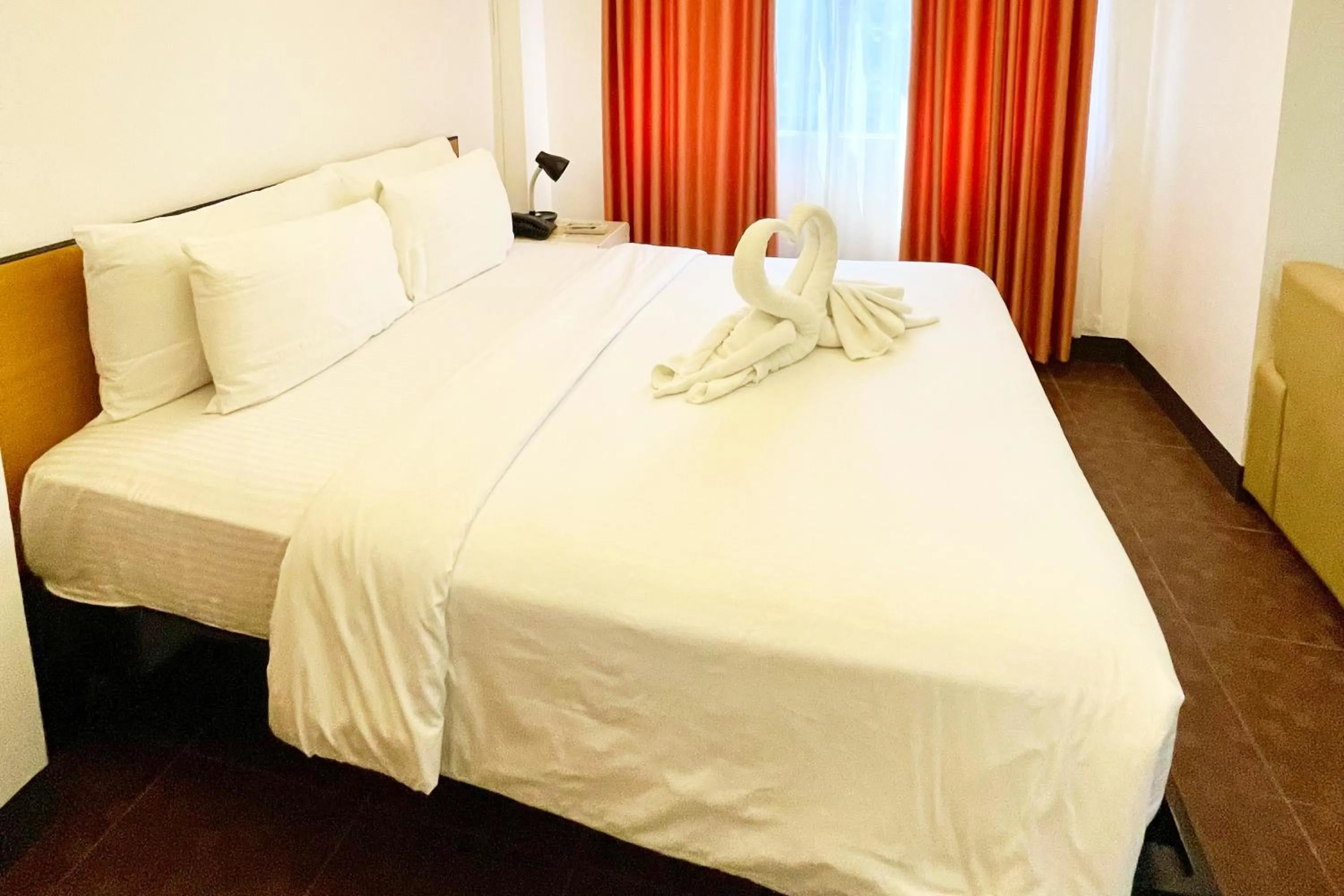 Palmbeach Resort & Spa Mactan, Cebu