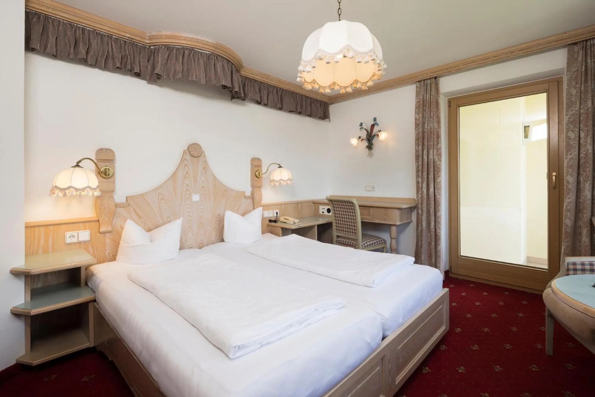 Bed in Hotel Silberberger - Wildschönau