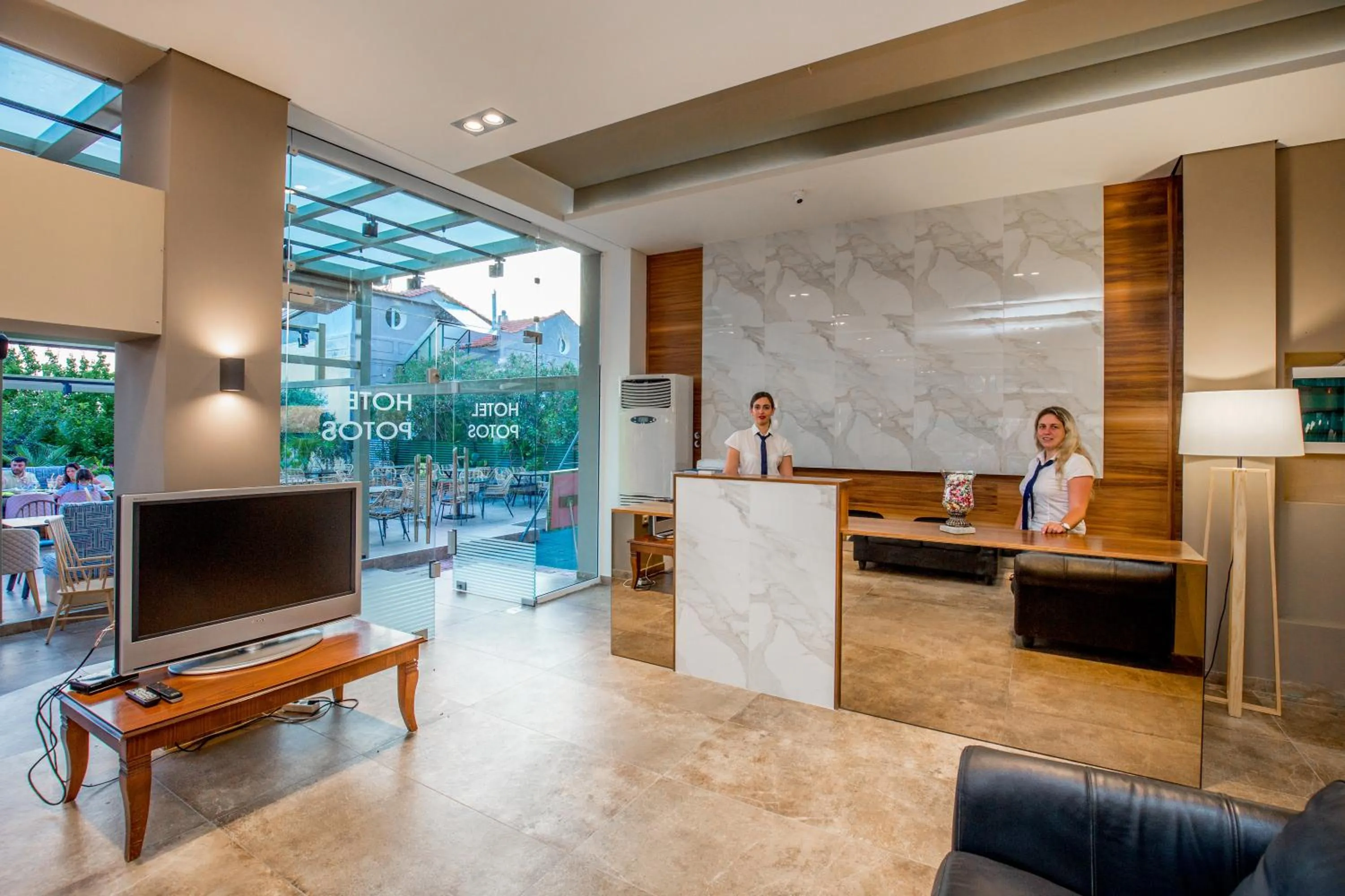 Lobby or reception in Hotel Potos