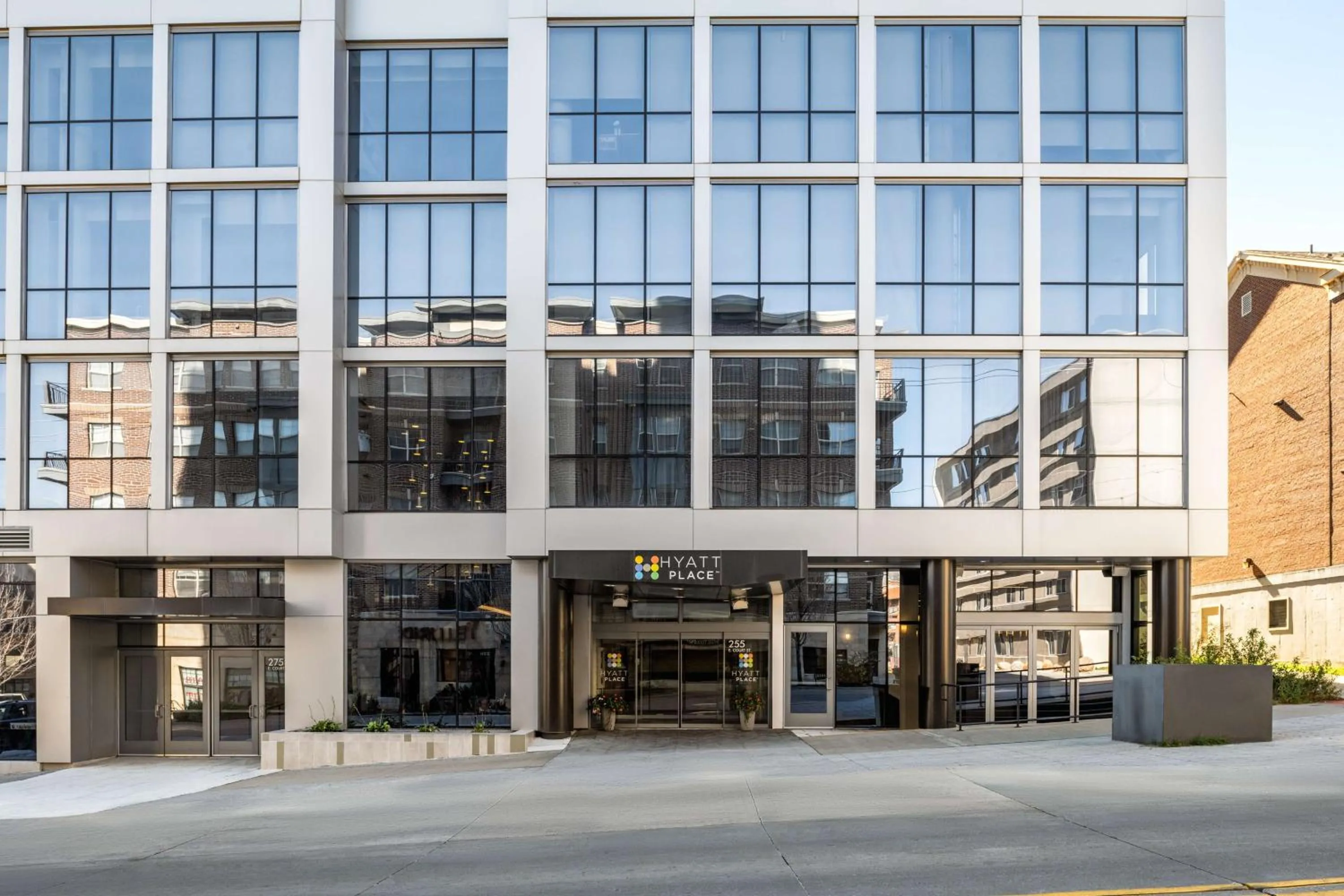 Property building in Hyatt Place Iowa City Downtown