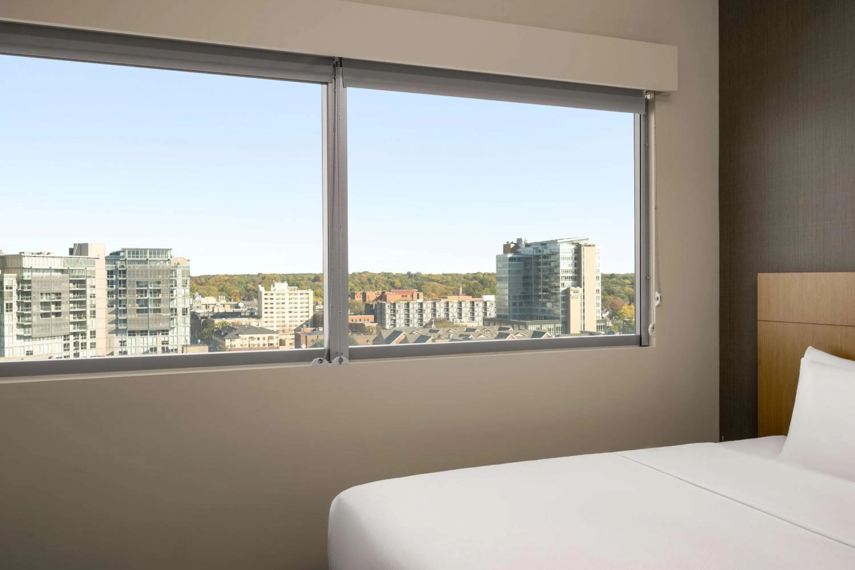 Bedroom, Bed in Hyatt Place Iowa City Downtown