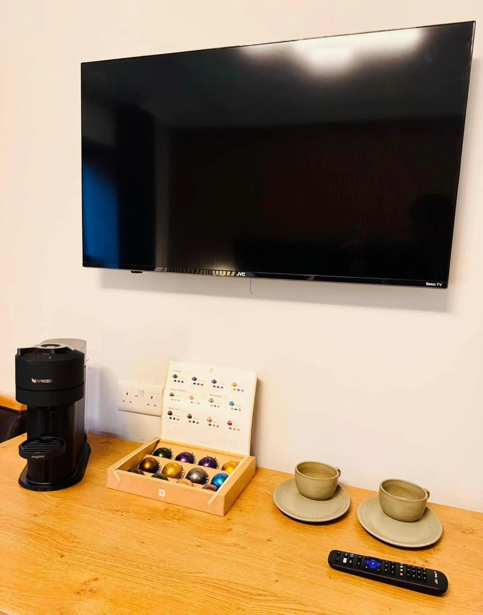 TV and multimedia in Thomas Arms Hotel