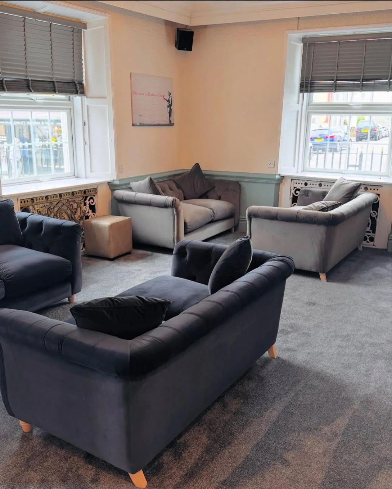 Seating area in Thomas Arms Hotel