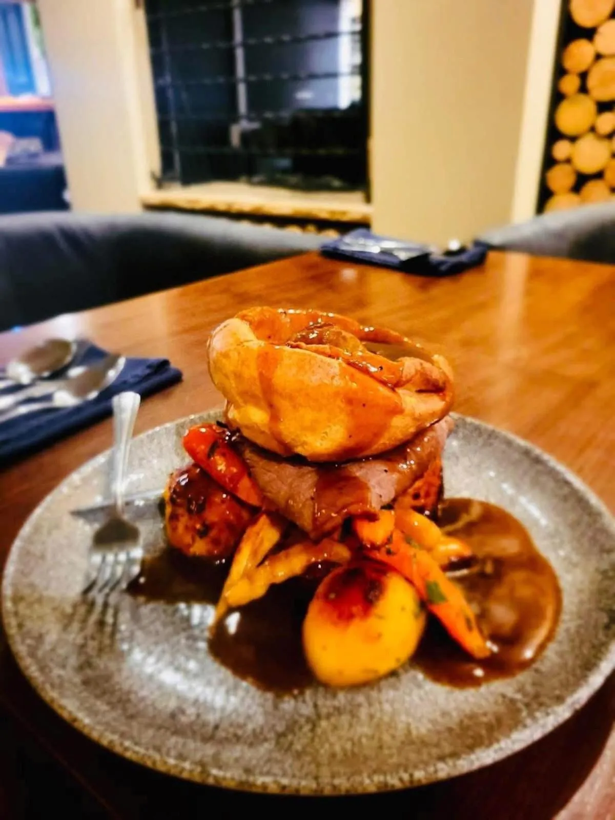 Restaurant/places to eat in Thomas Arms Hotel