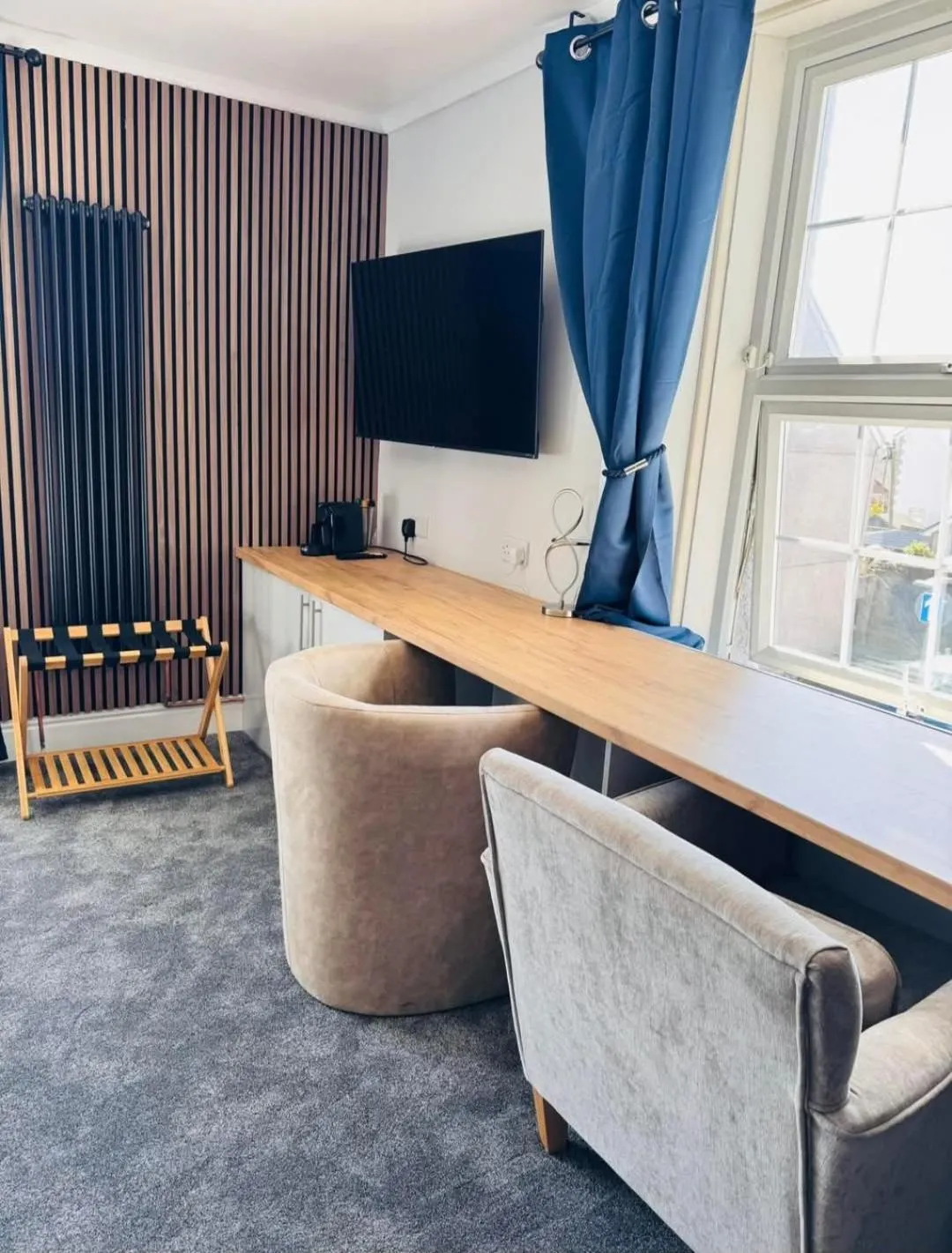 TV and multimedia in Thomas Arms Hotel