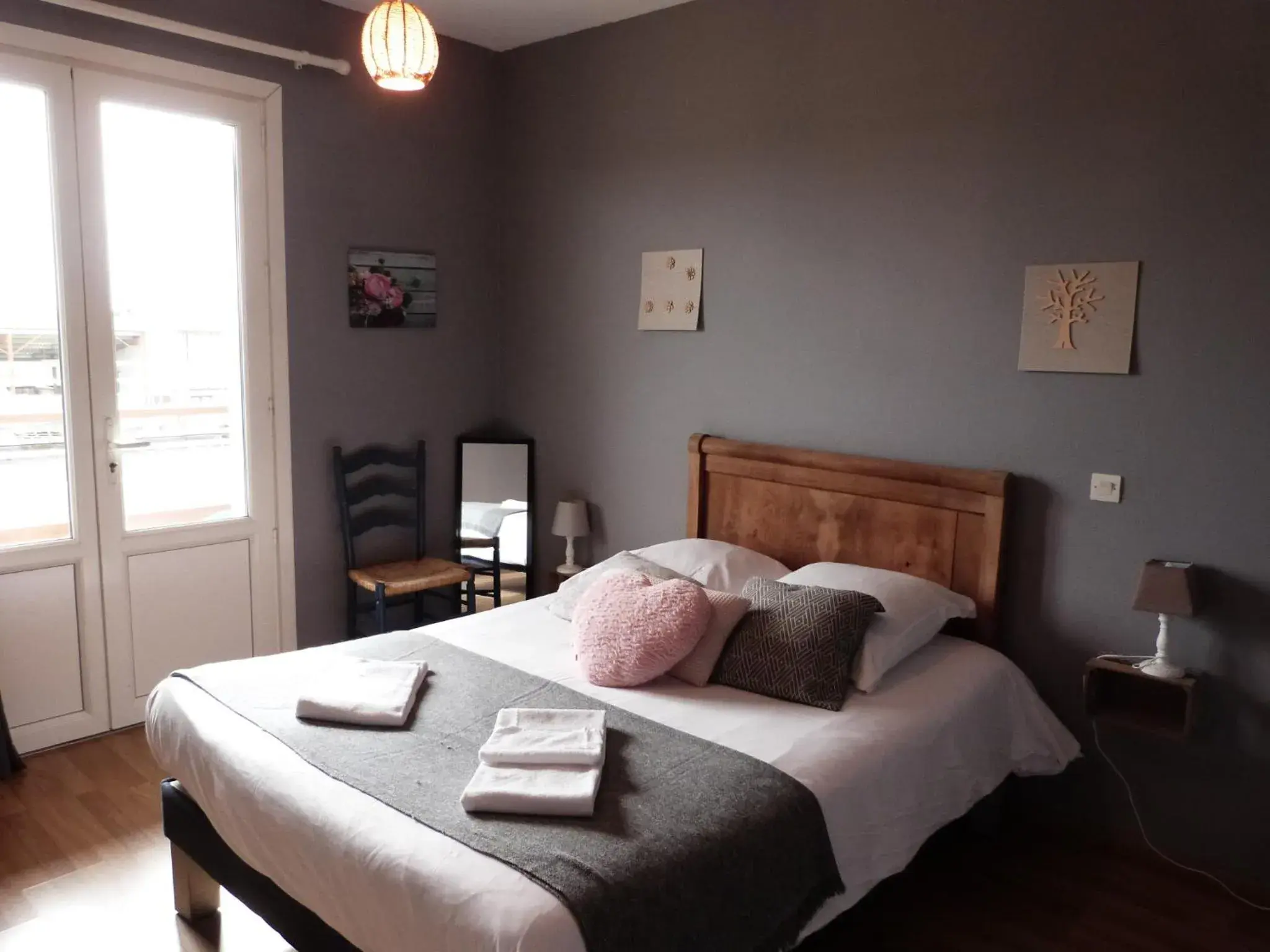 Double Room - Street Side in Logis Hôtel Restaurant La Borie Double Room - Street Side in Logis Hôtel Restaurant La Borie