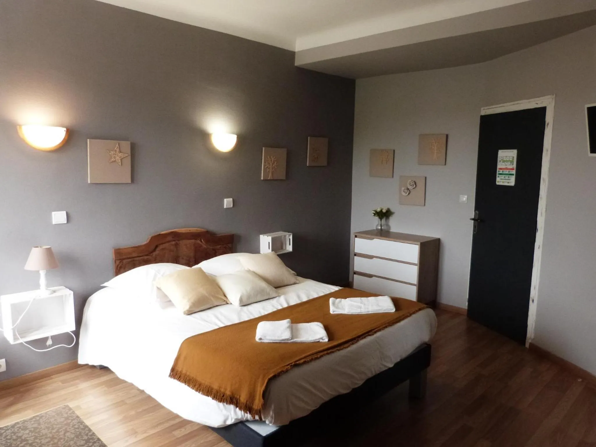 Photo of the whole room, Bed in Logis Hôtel Restaurant La Borie