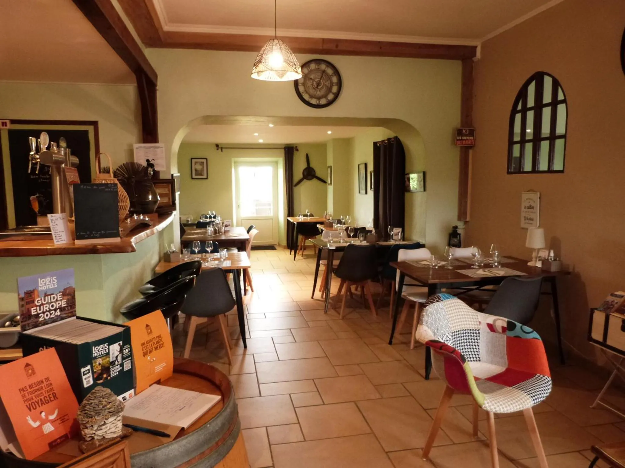 Restaurant/places to eat in Logis Hôtel Restaurant La Borie