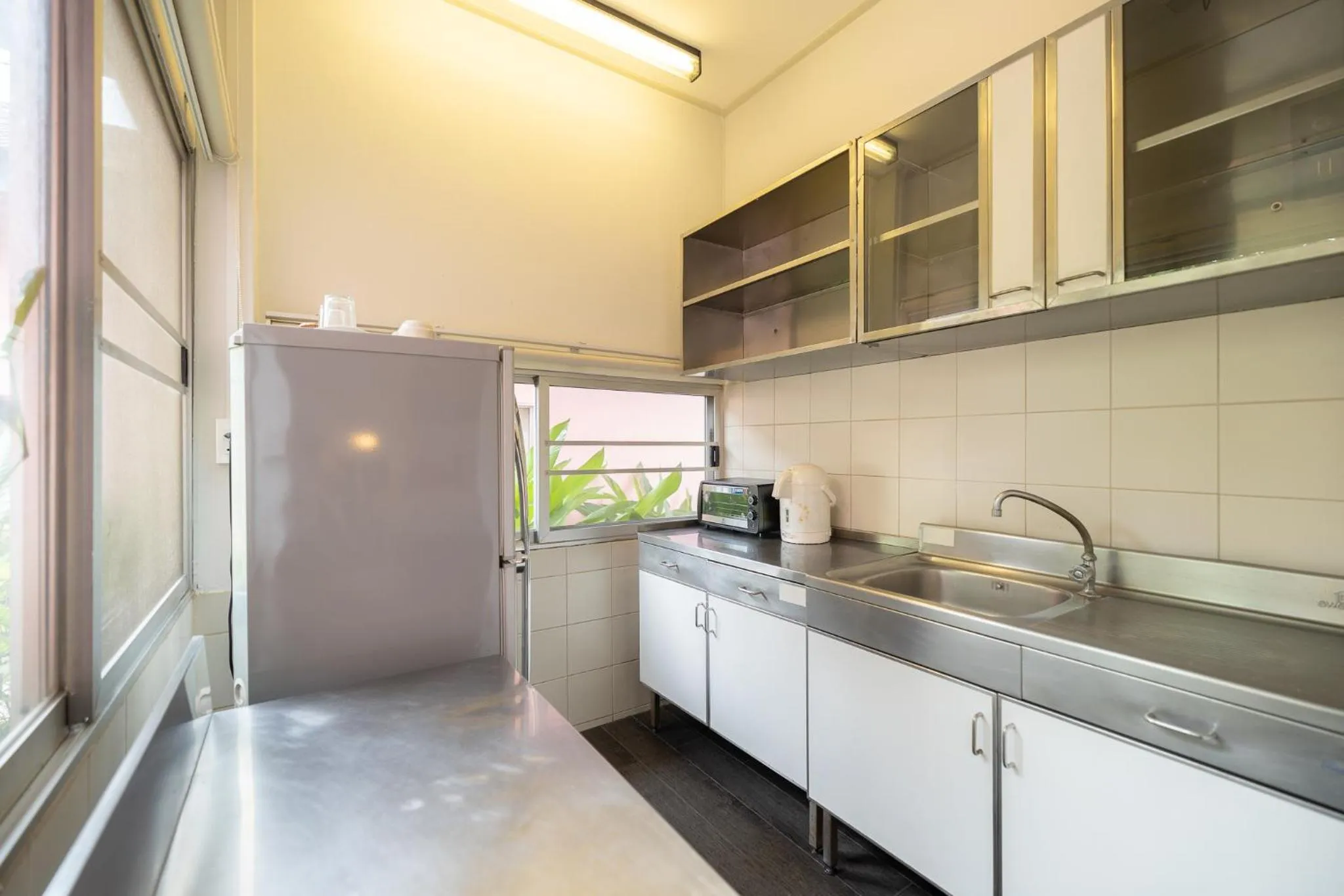 kitchen in Bangkok Rama Hotel