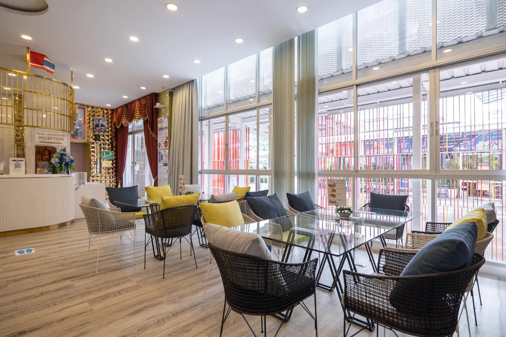 Lobby or reception in Bangkok Rama Hotel