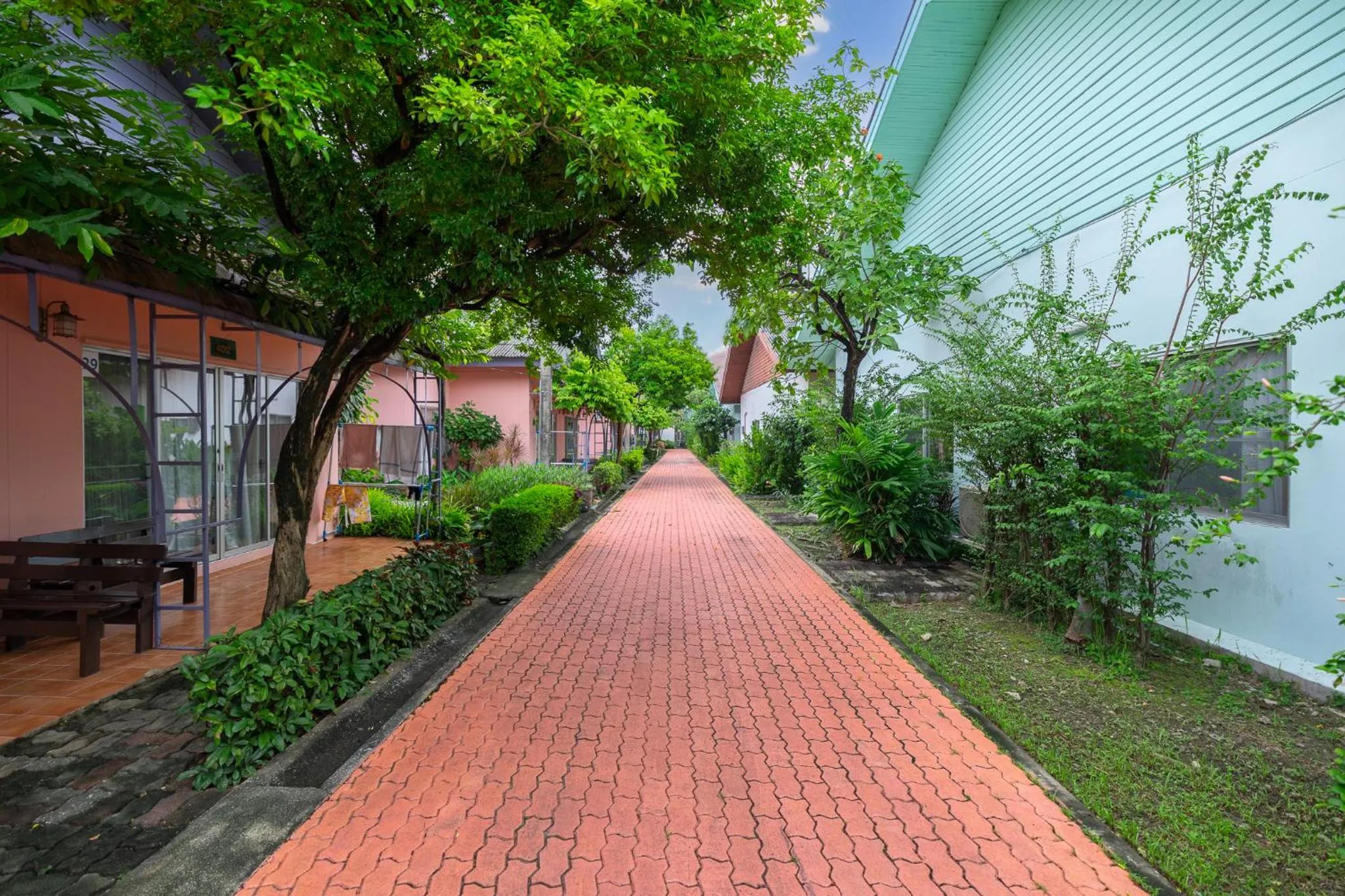 Property building in Bangkok Rama Hotel