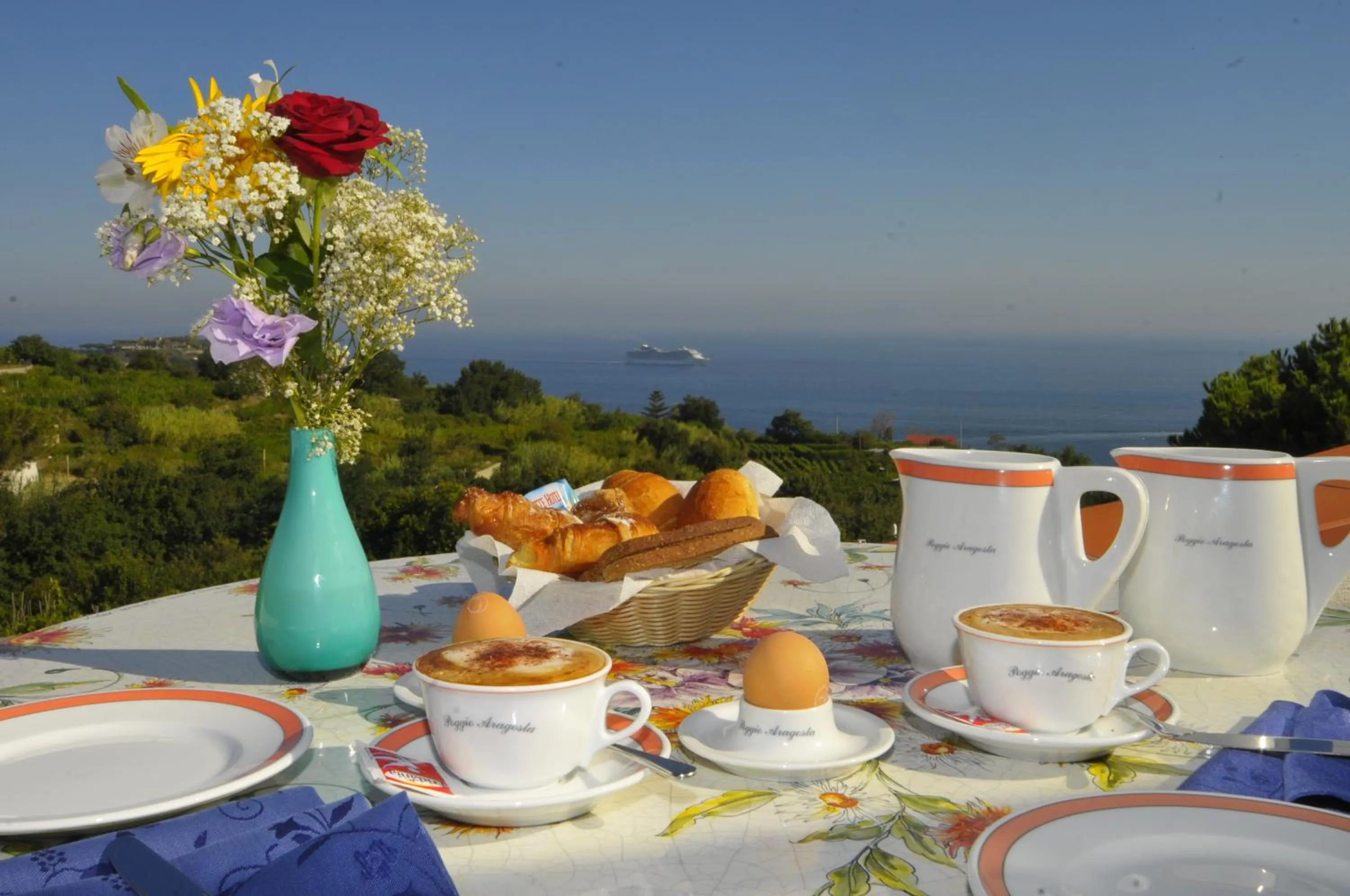 Restaurant/places to eat in Poggio Aragosta Hotel & Spa