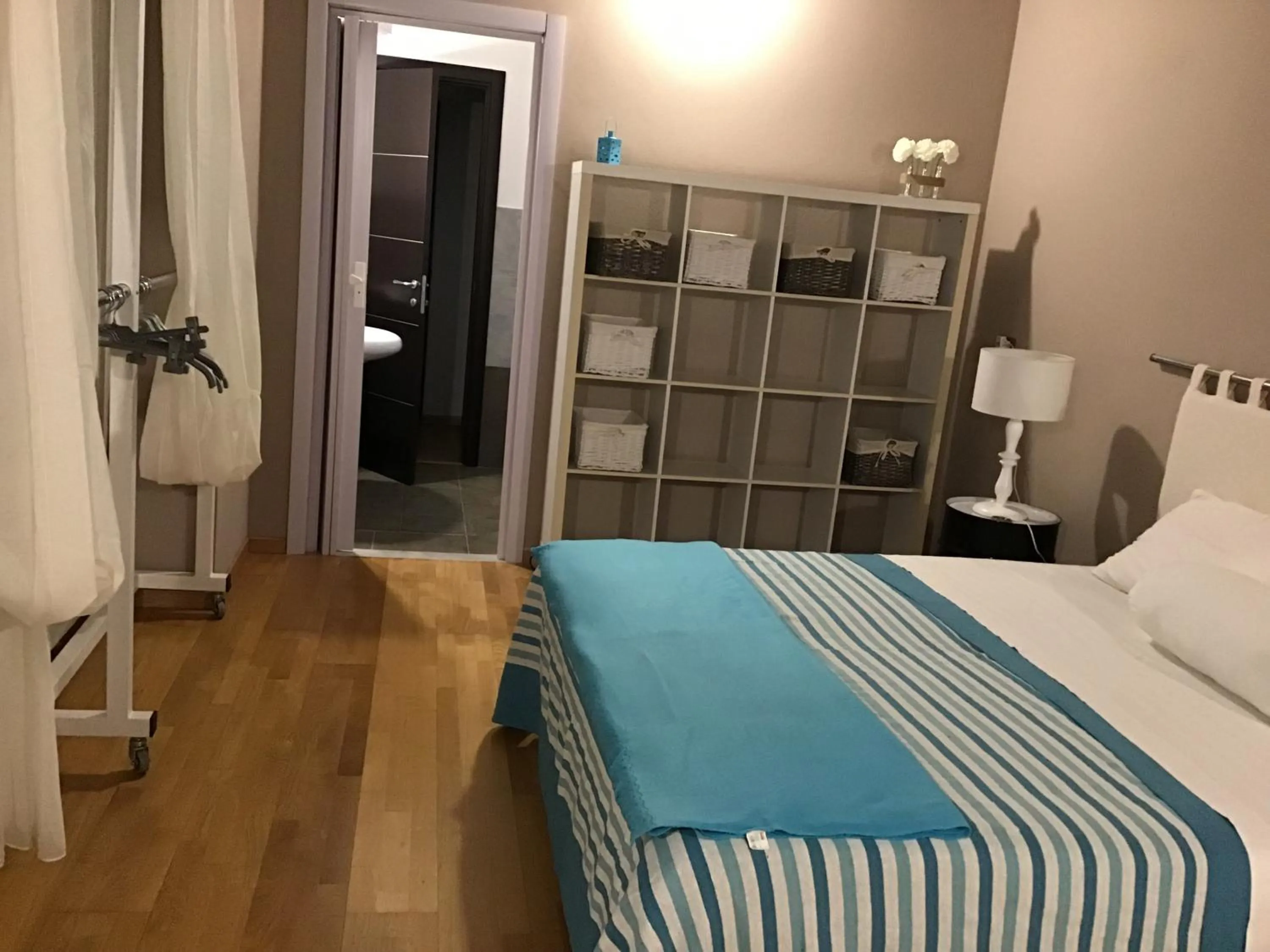 Bathroom, Bed in Original b&b