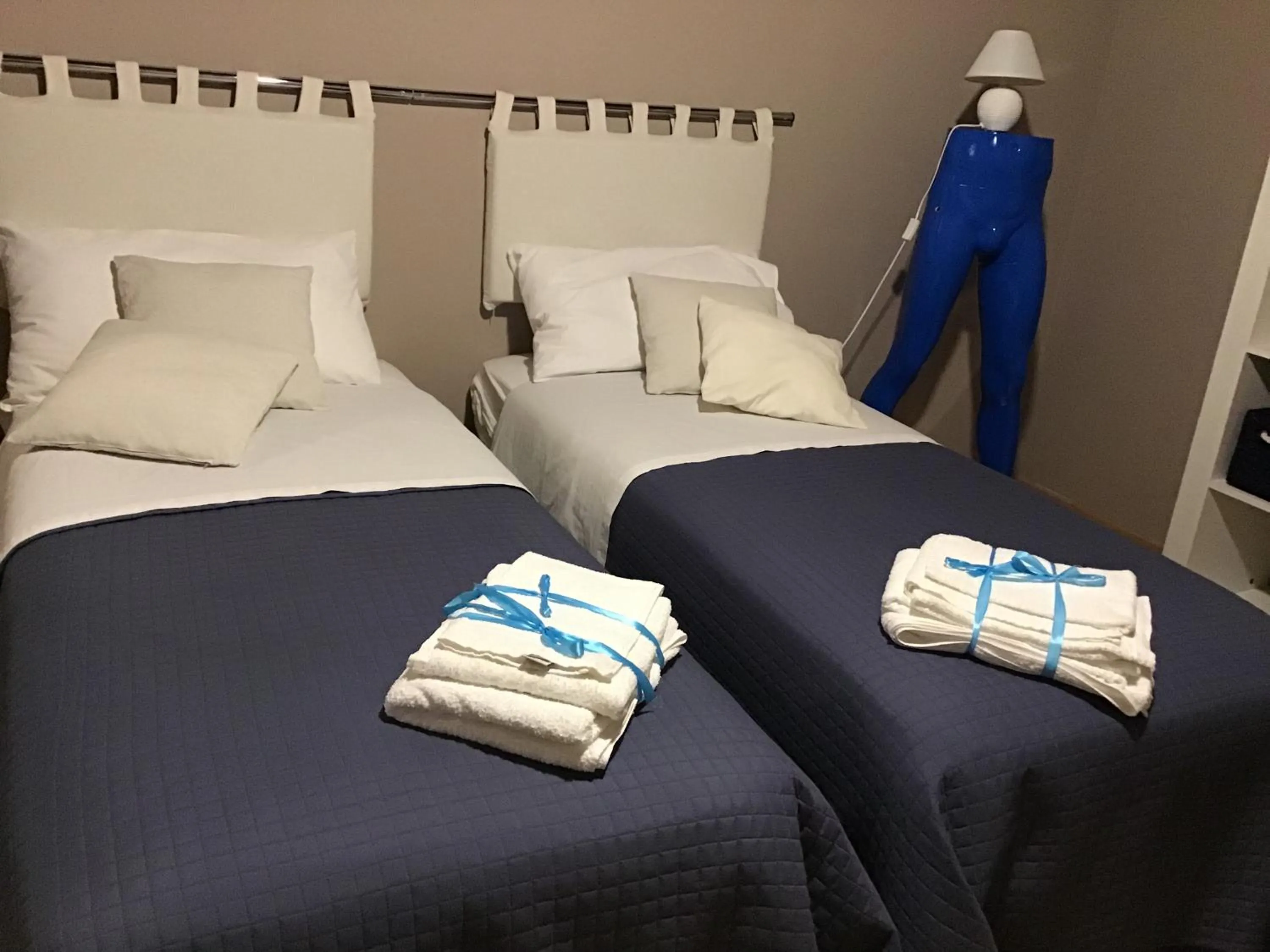 Bathroom, Bed in Original b&b