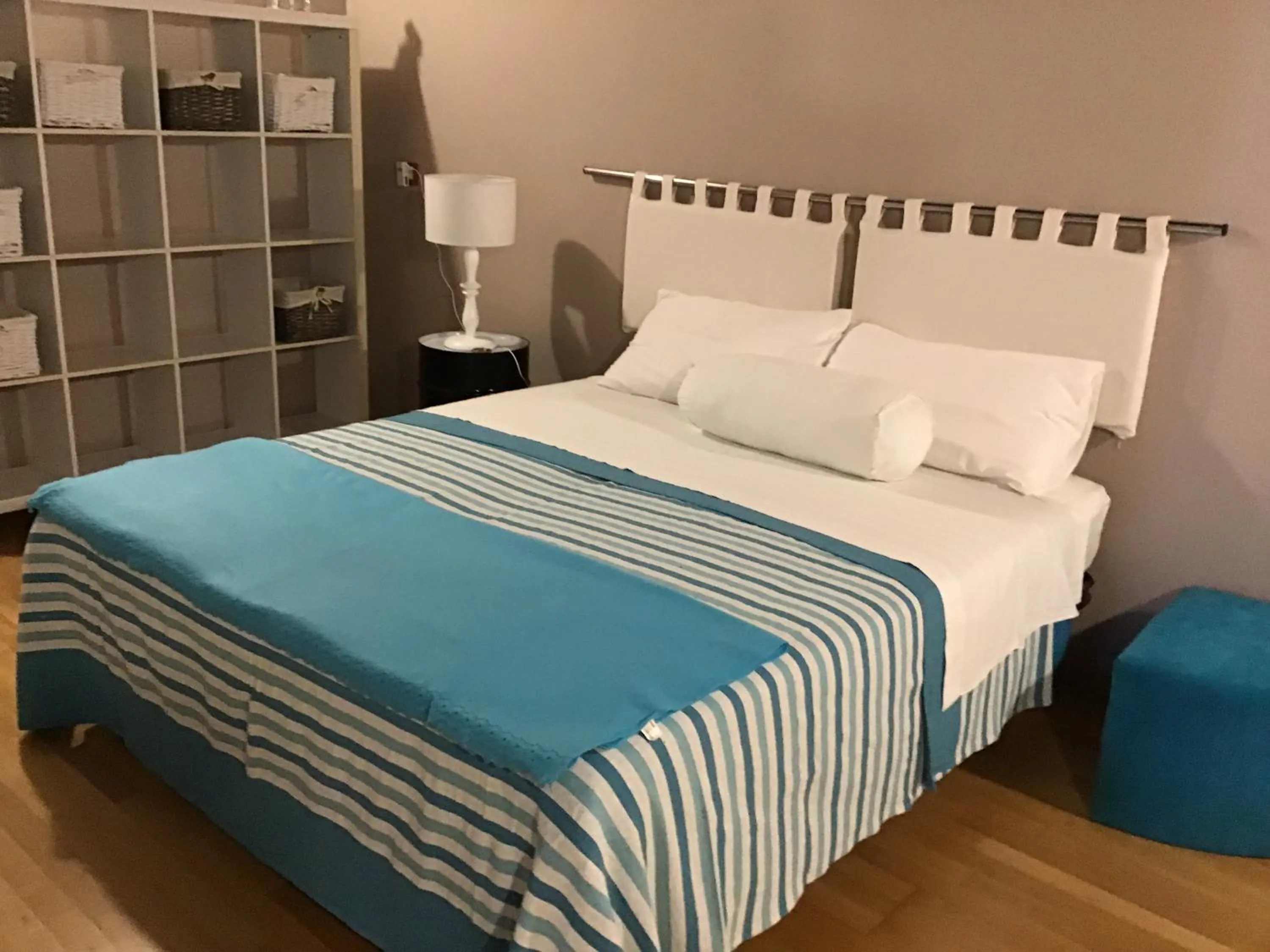 Bathroom, Bed in Original b&b