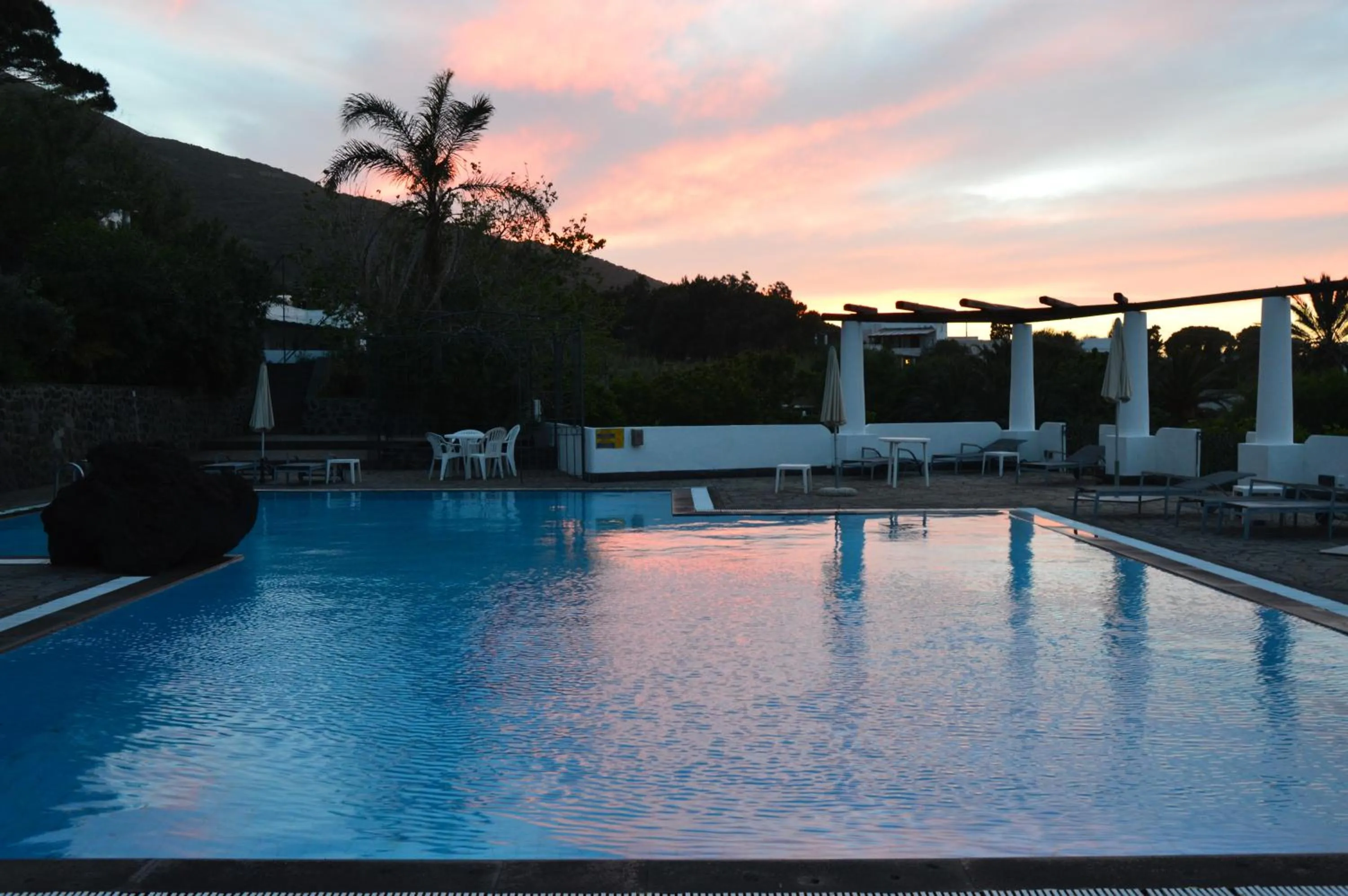 Swimming pool in La Sirenetta Park Hotel