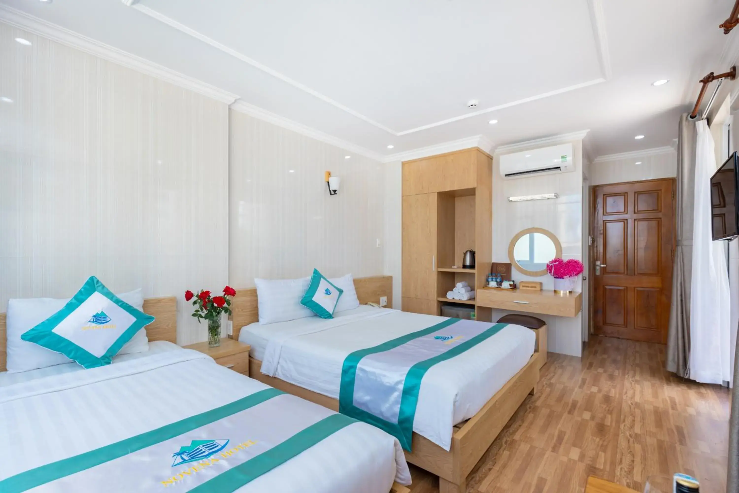 Twin Room in Novena Hotel Twin Room in Novena Hotel