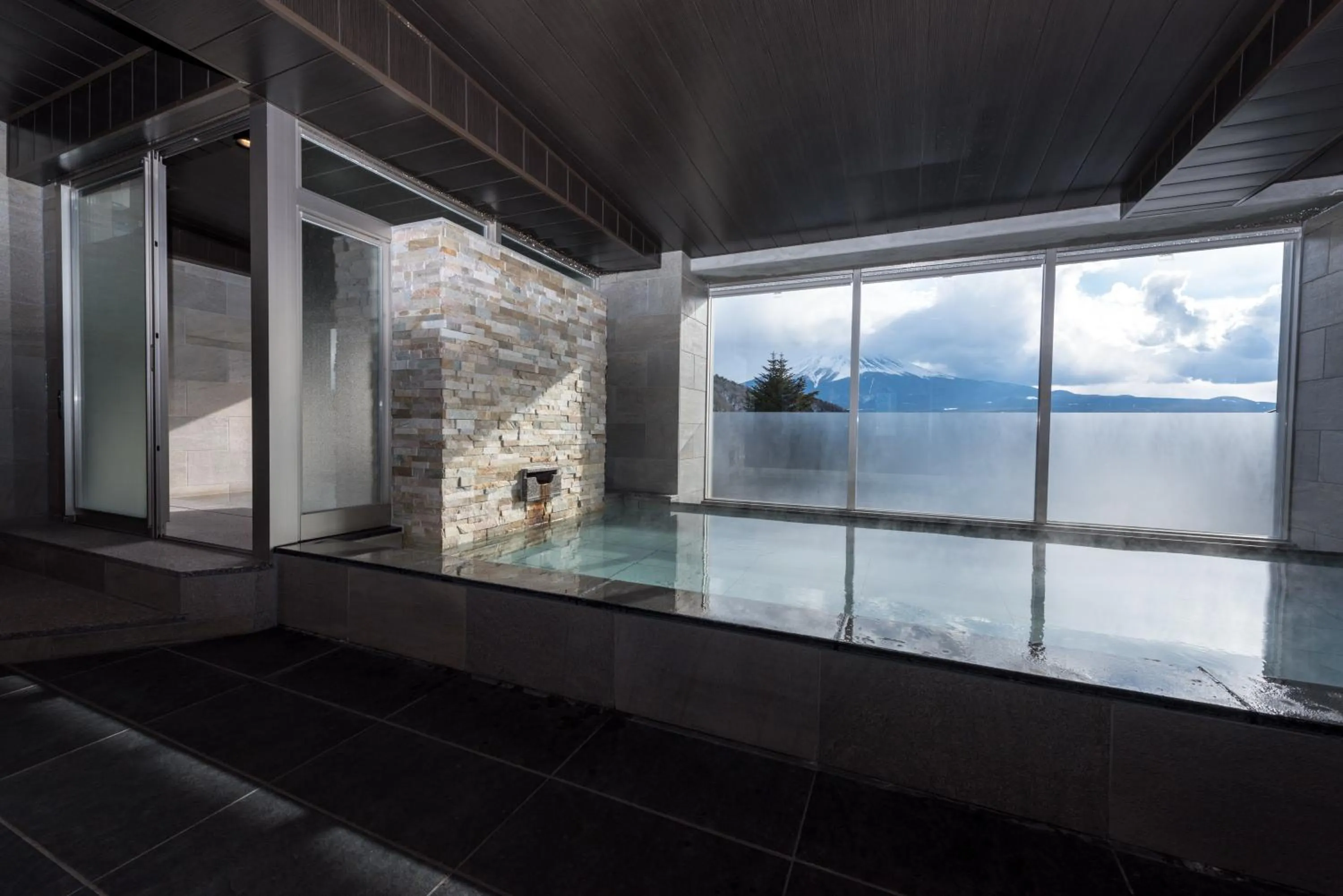 Hot Spring Bath in Mizno Hotel