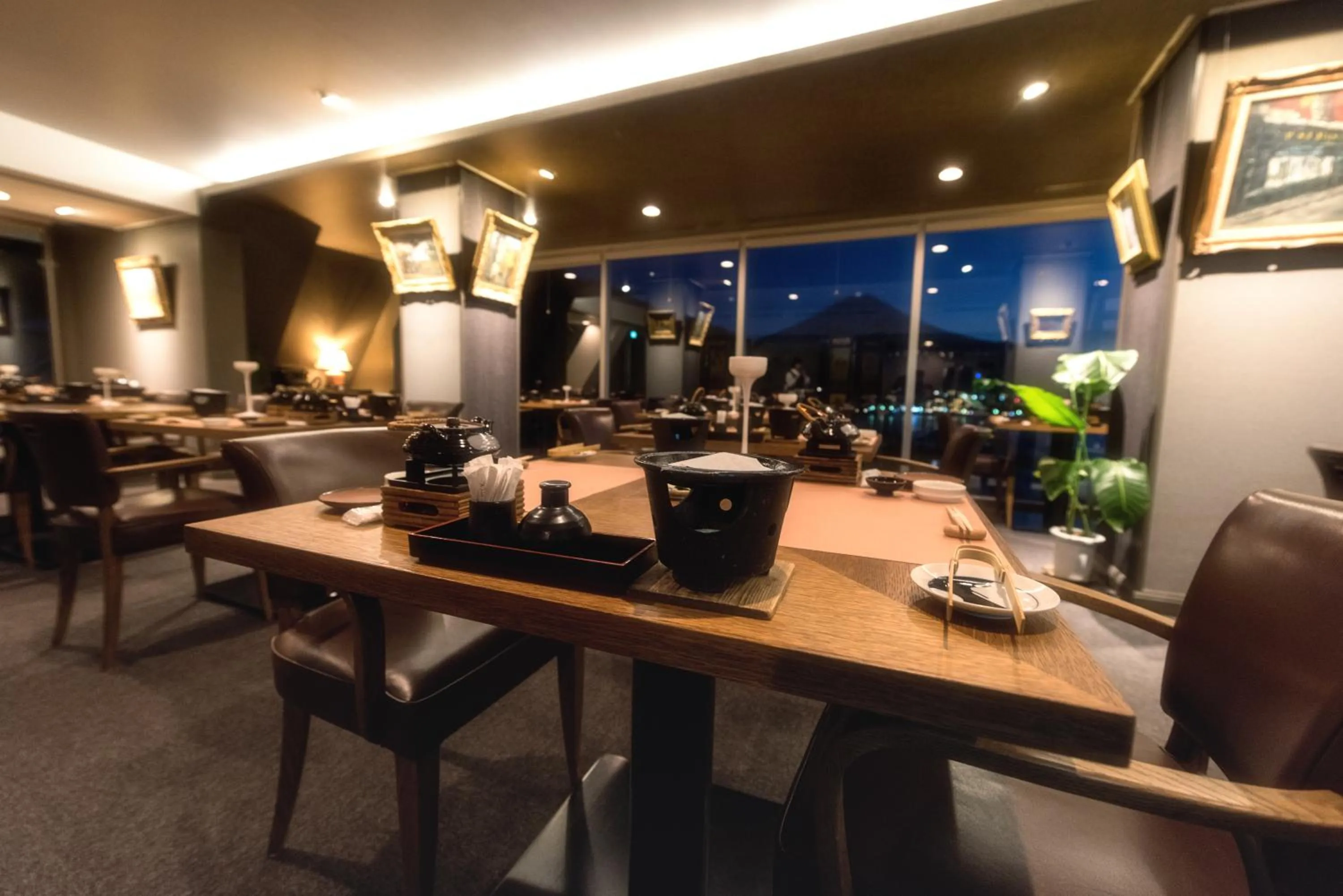 Restaurant/places to eat in Mizno Hotel