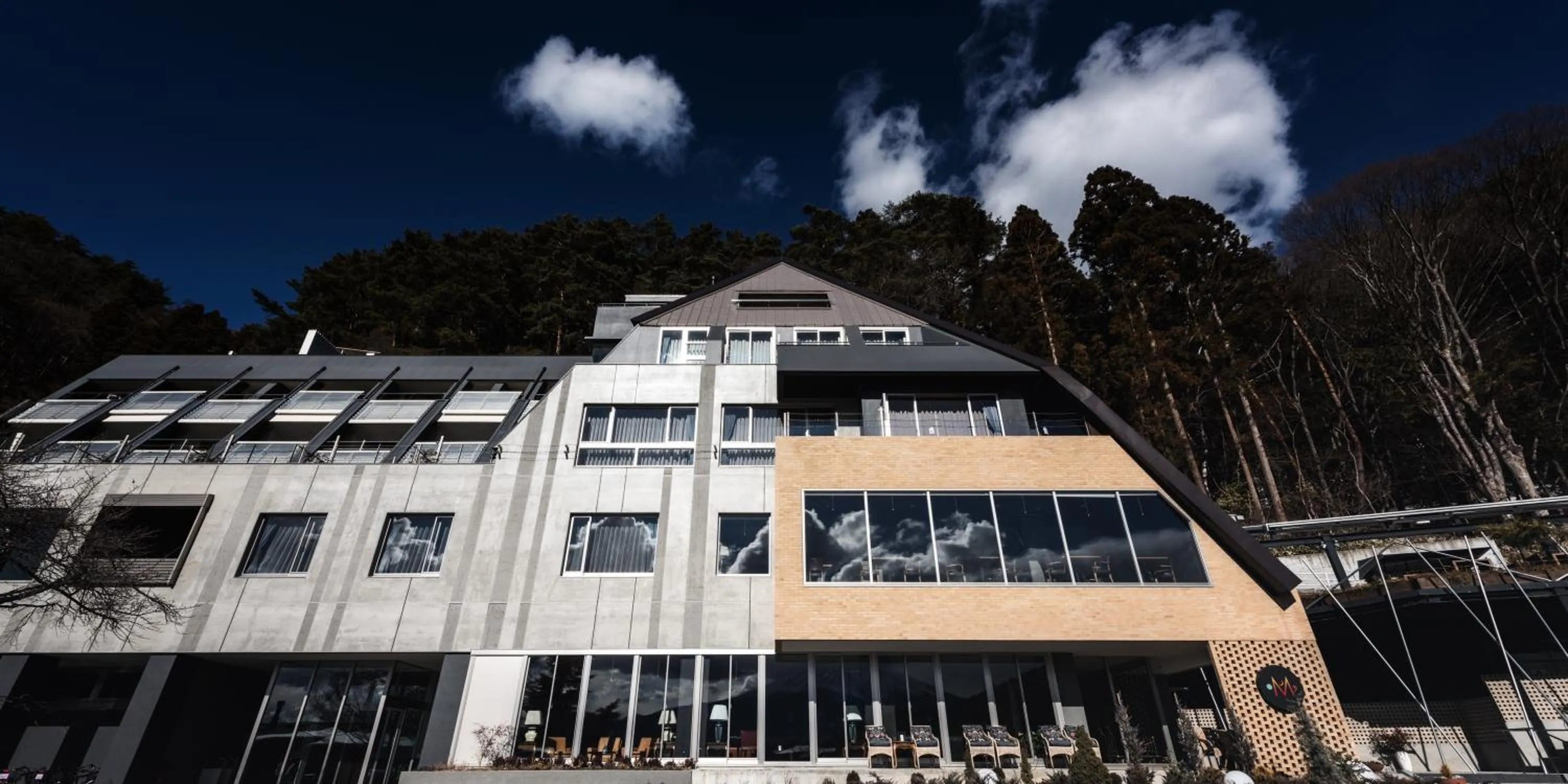 Facade/entrance in Mizno Hotel