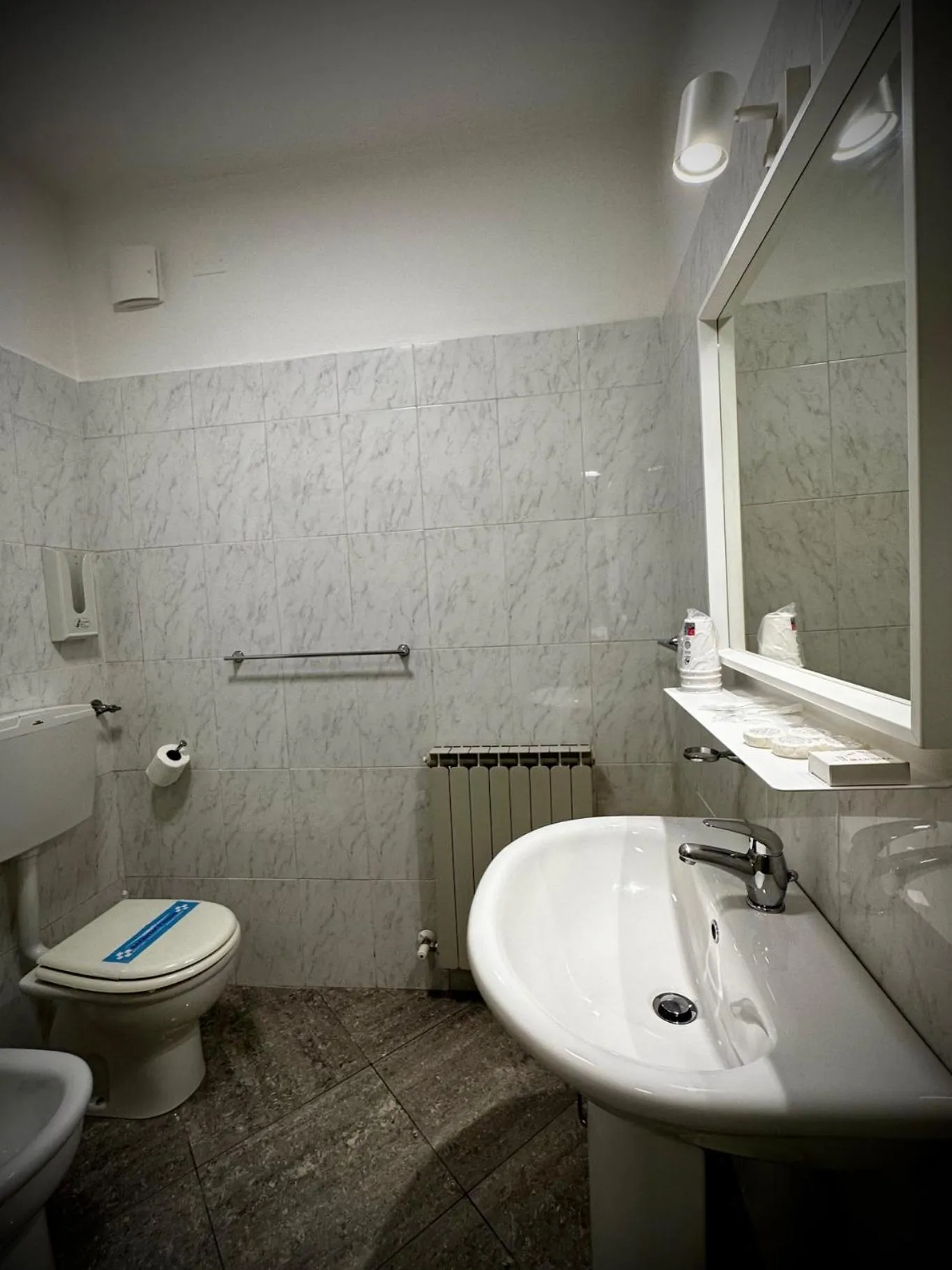 Bathroom in Albergo Italia