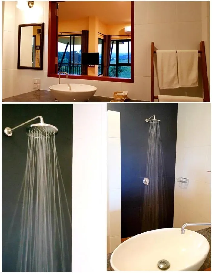 Bathroom, Bed in Baan Sakuna Hotel