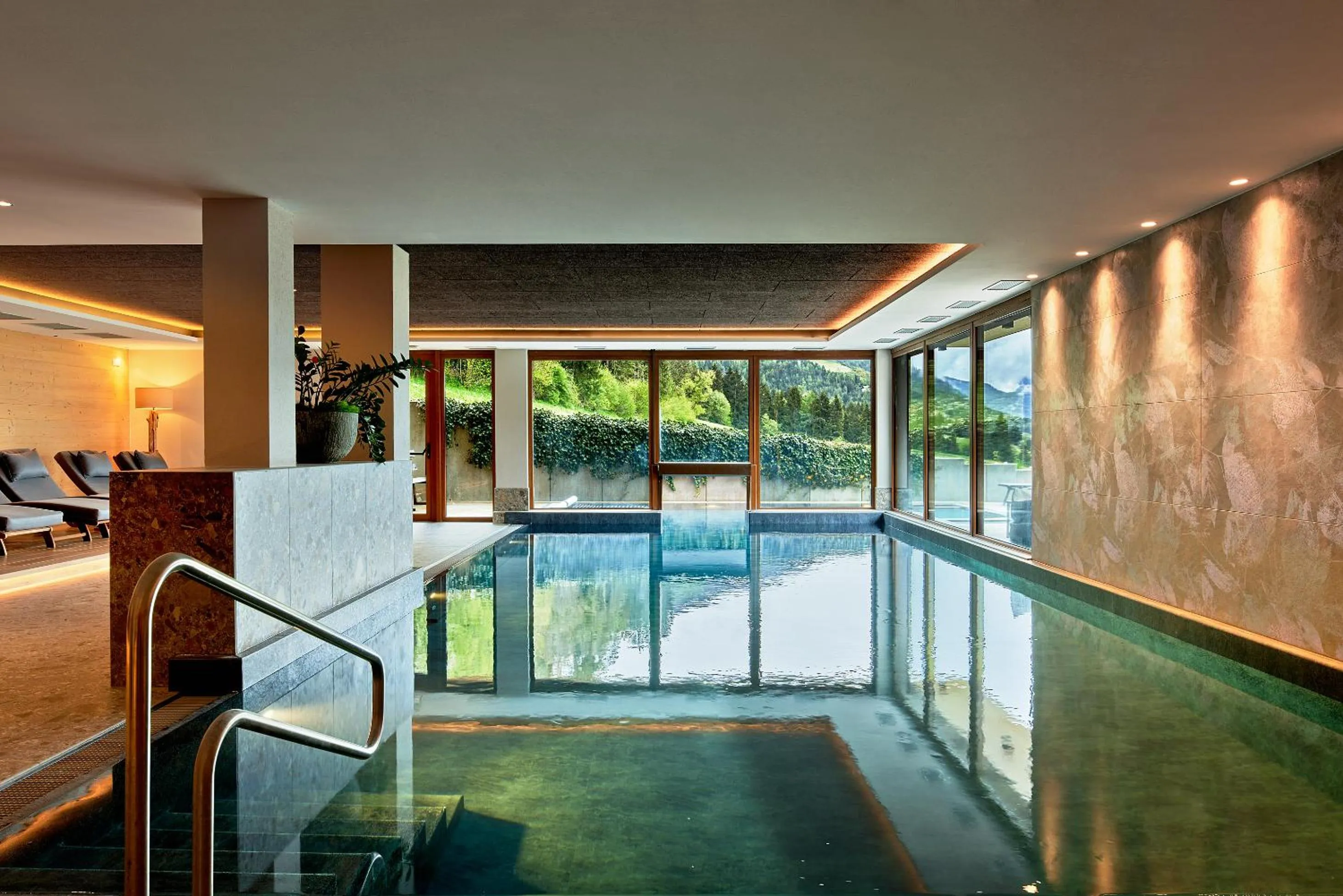 Swimming pool in Naturhotel Die Waldruhe GmbH