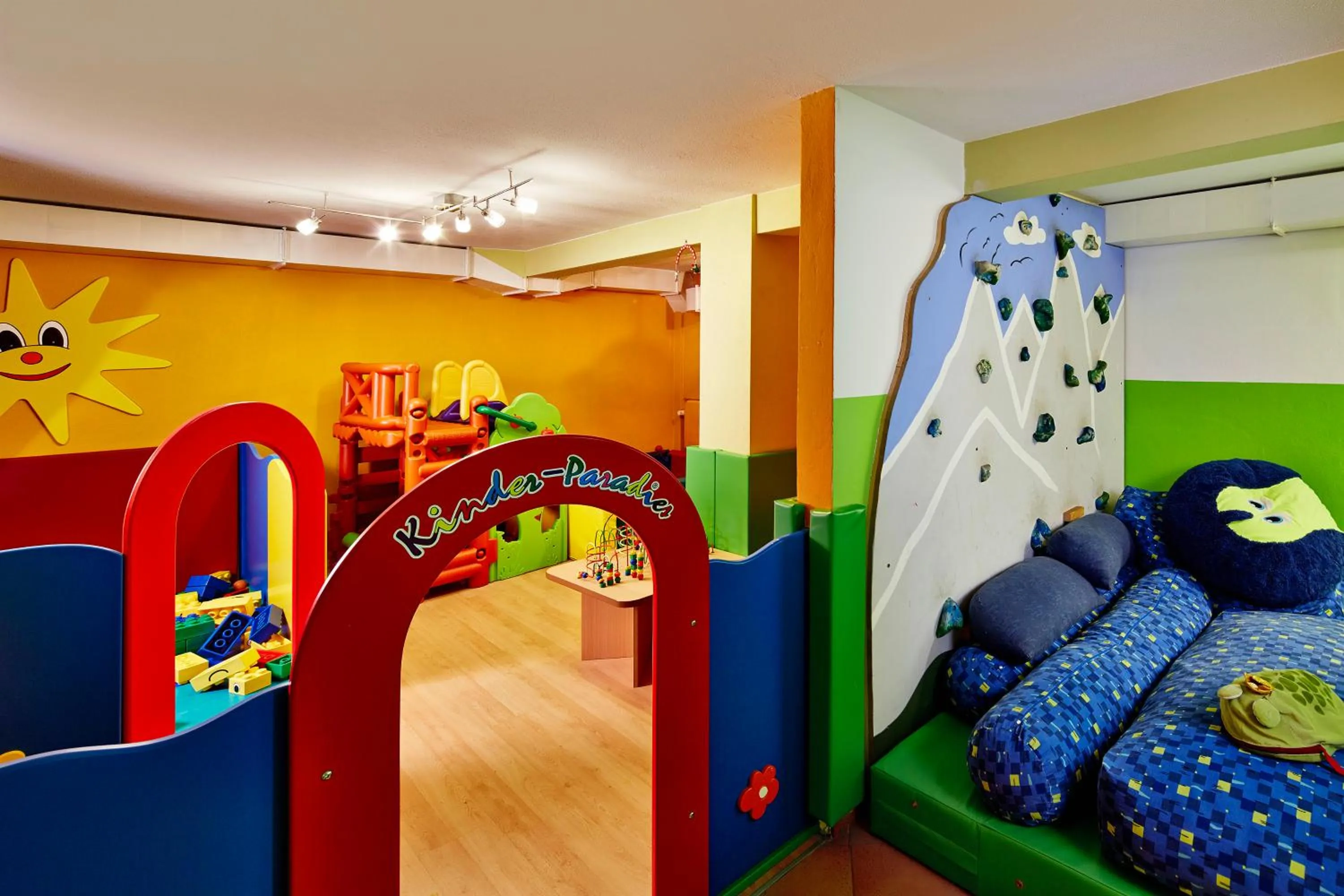 Children play ground in Naturhotel Die Waldruhe GmbH