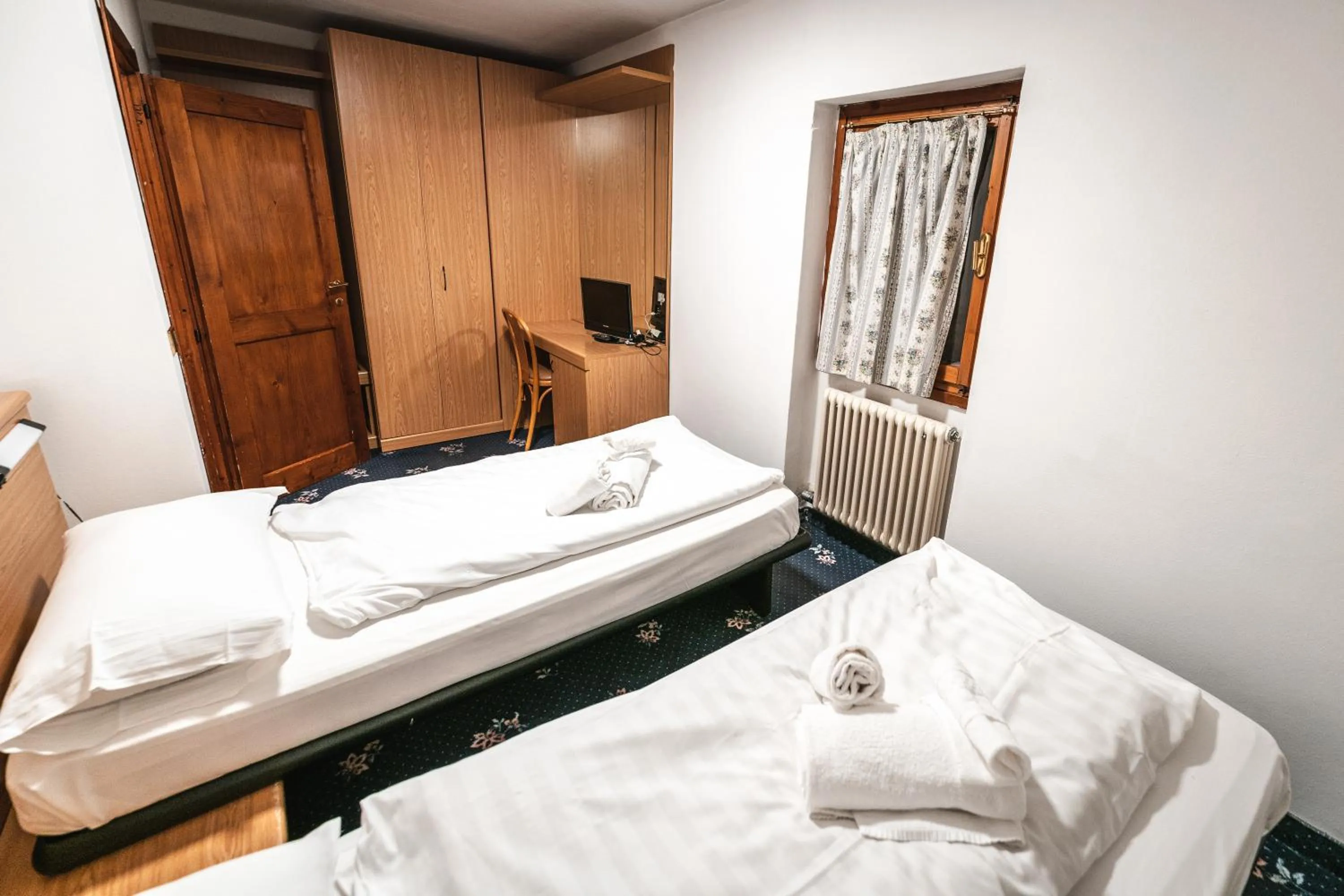 Bed in Smart Hotel Renzi