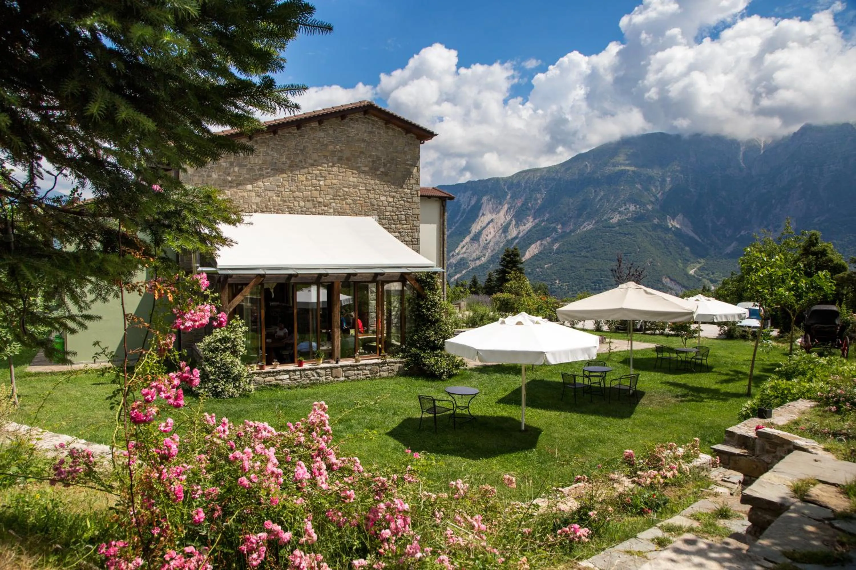 Garden in Anavasi Mountain Resort