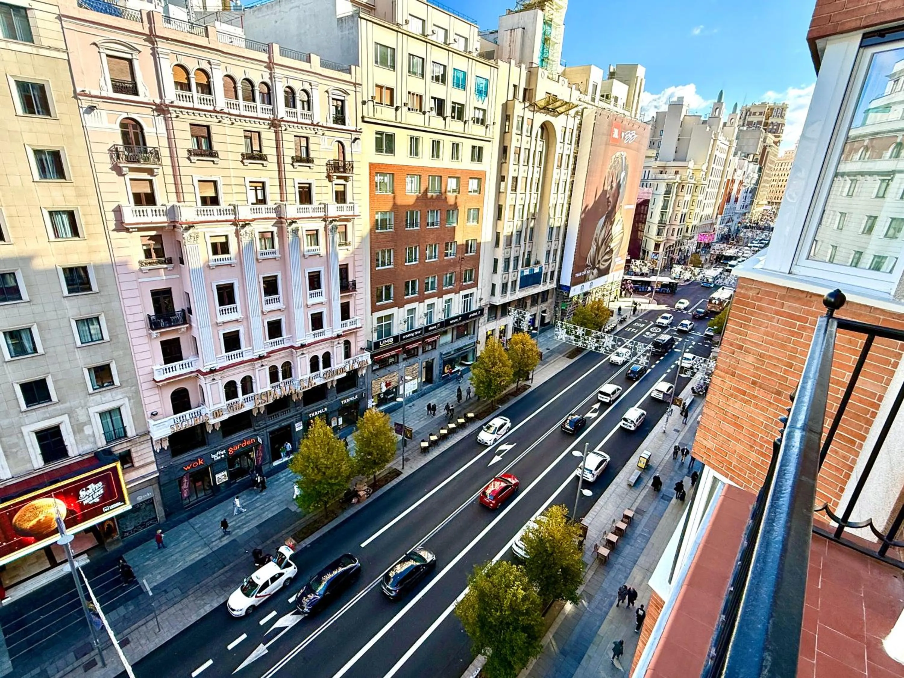 City view in Mucho Madrid