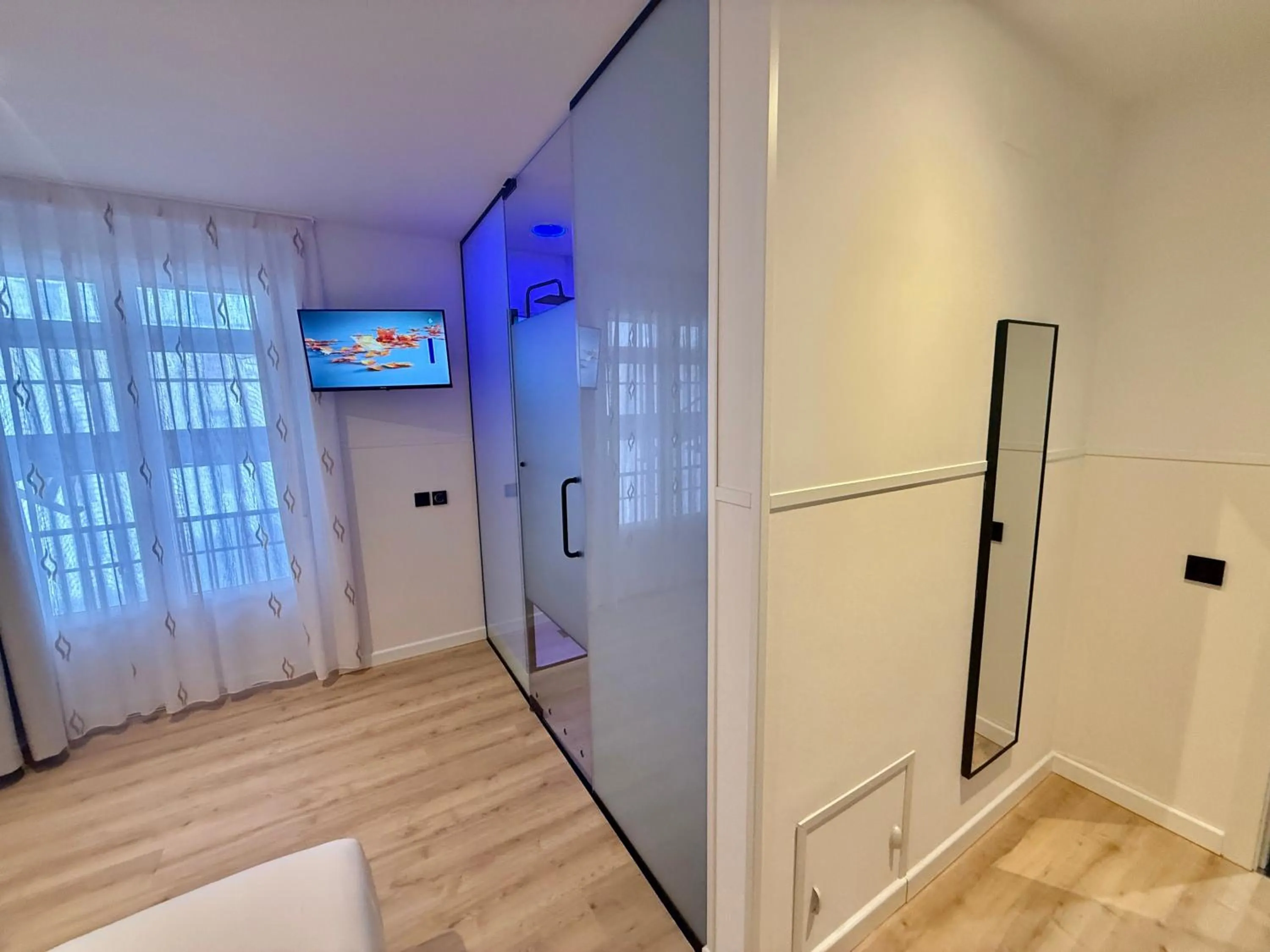 TV and multimedia in Mucho Madrid