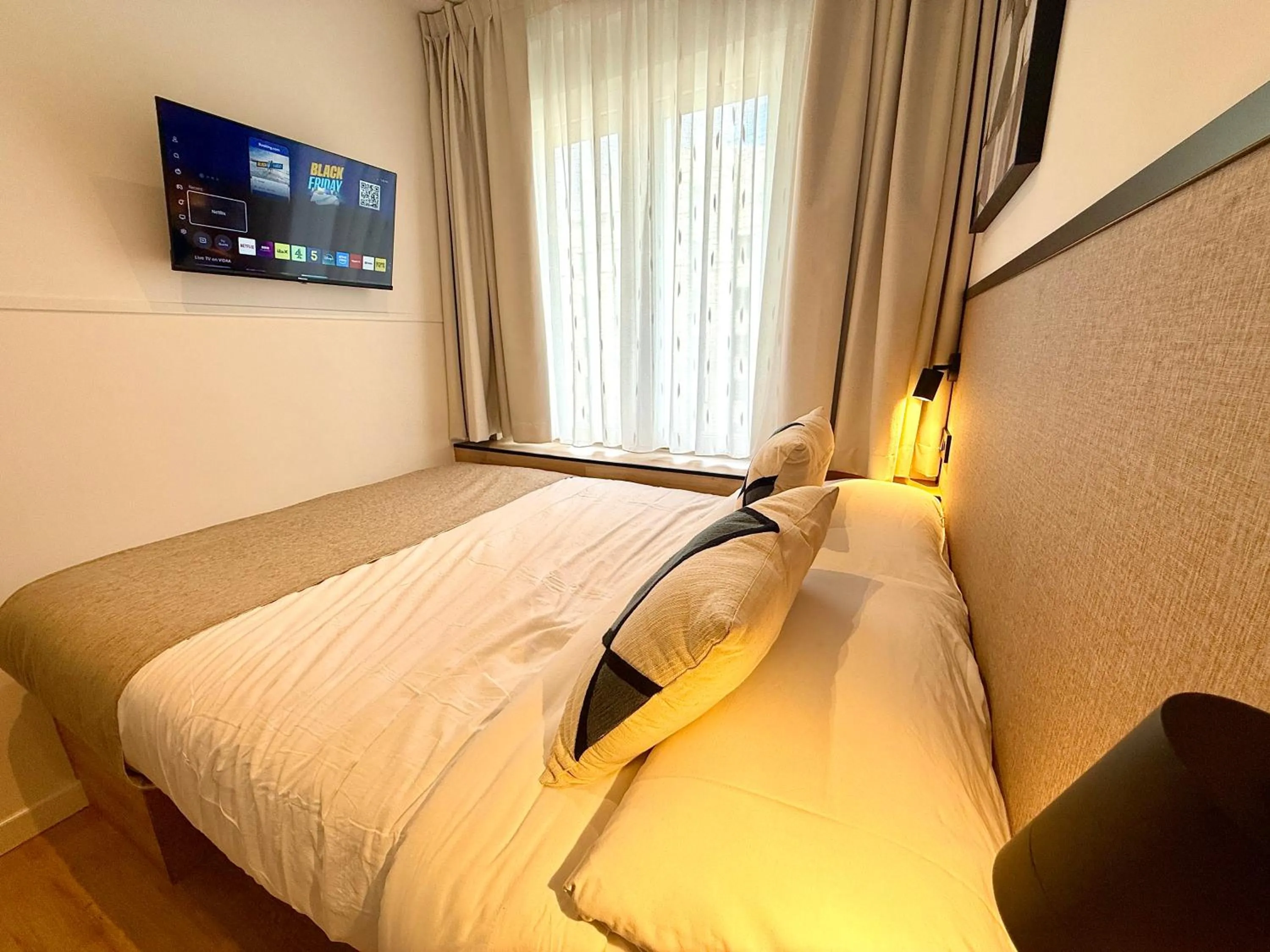 TV and multimedia, Bed in Mucho Madrid