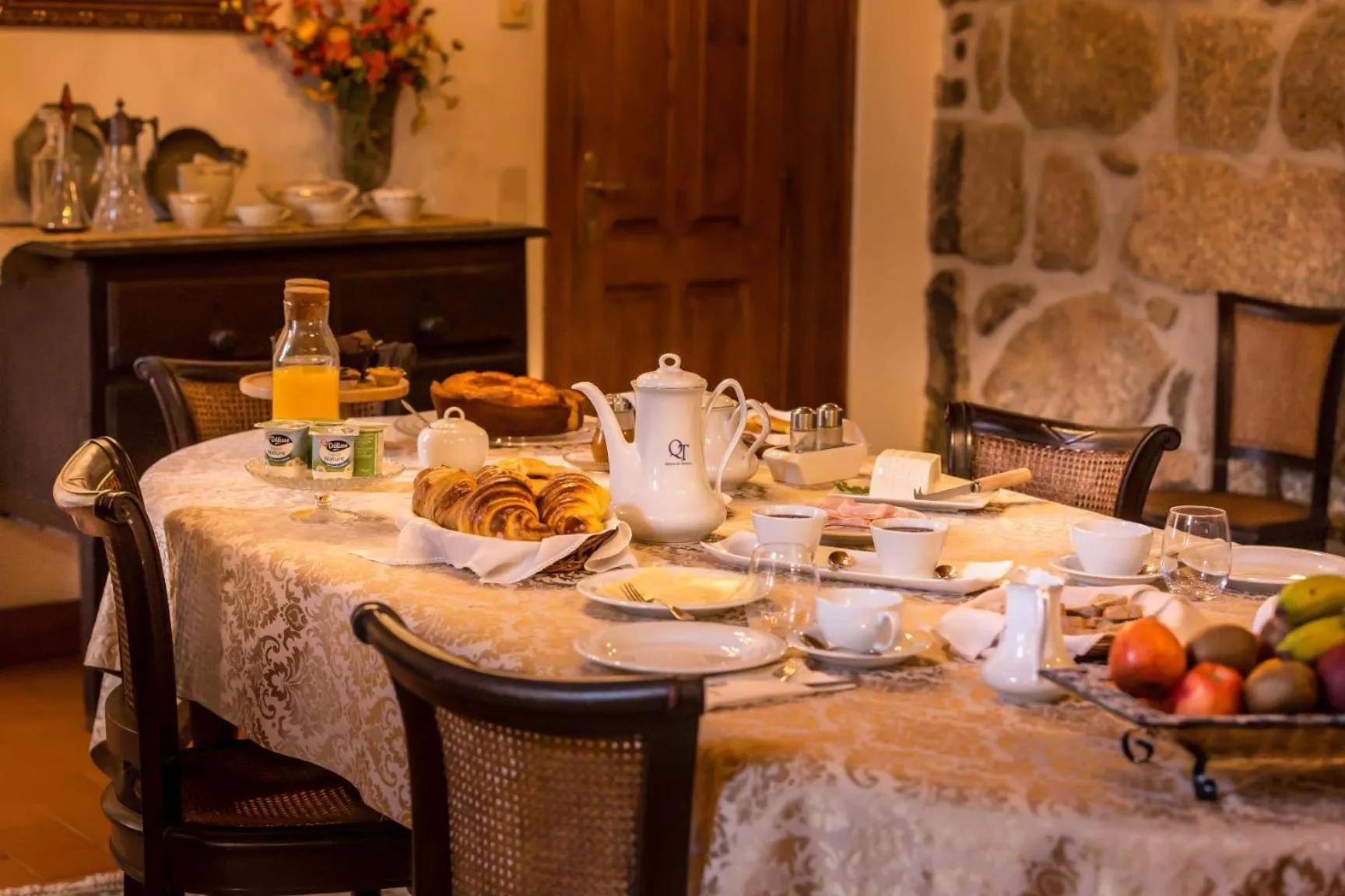 Breakfast in Quinta do Terreiro - Turismo de Habitacao