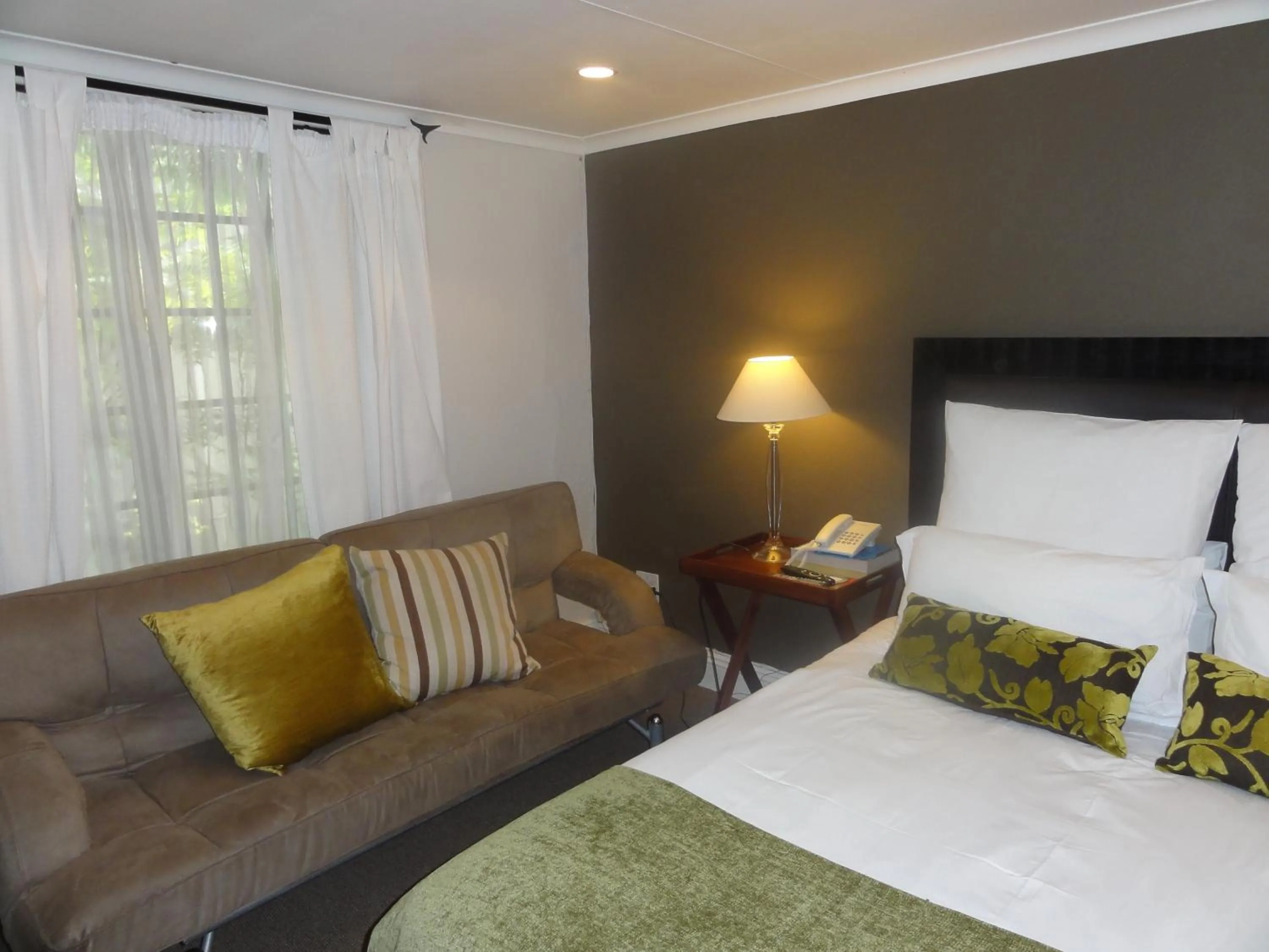 Day, Bed in Melville Turret Guesthouse