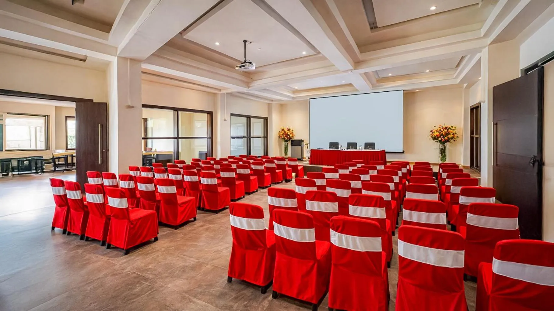 Banquet/Function facilities in Yashshree Sanderling Mall Road