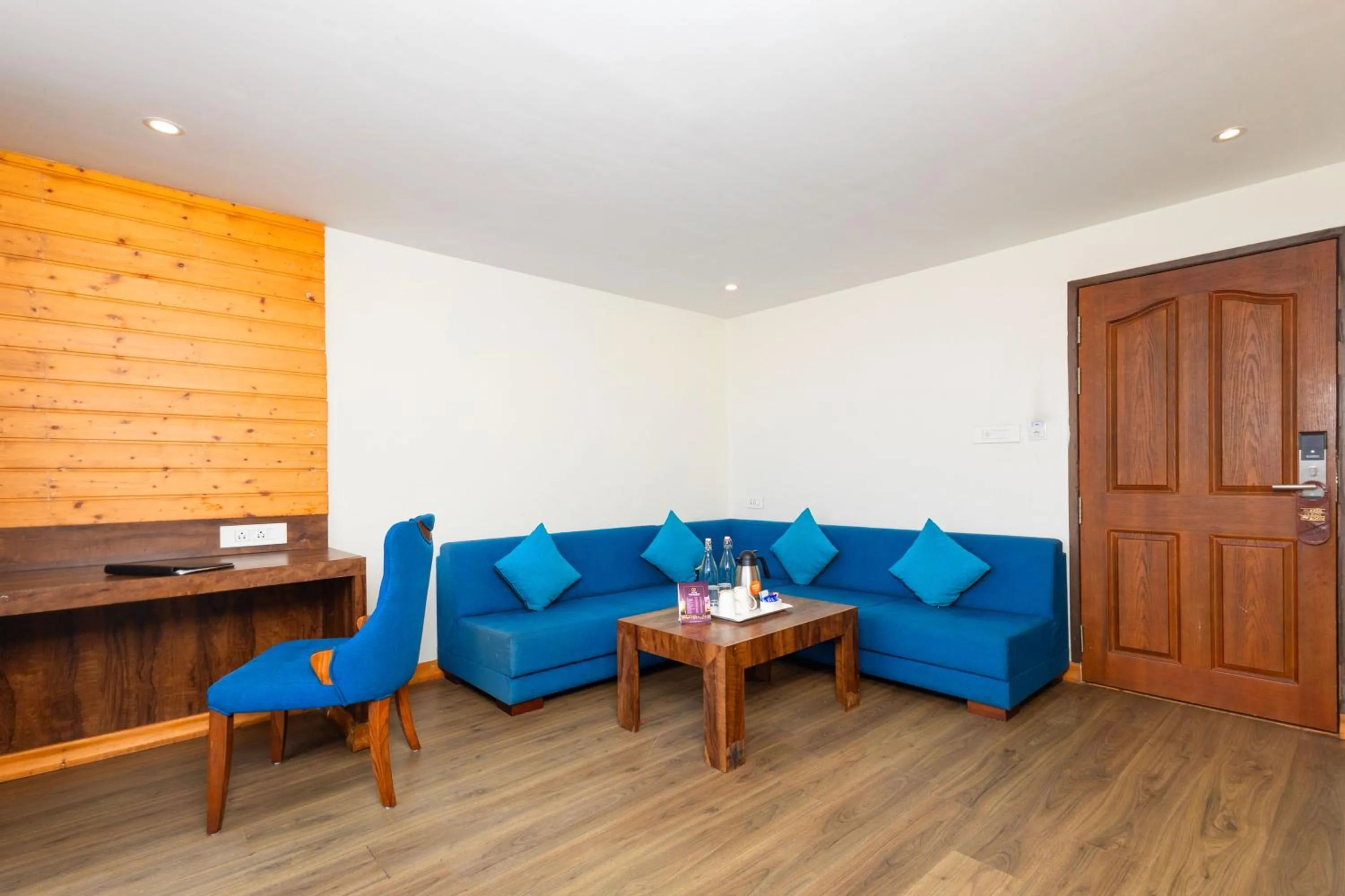 Living room in Yashshree Sanderling Mall Road