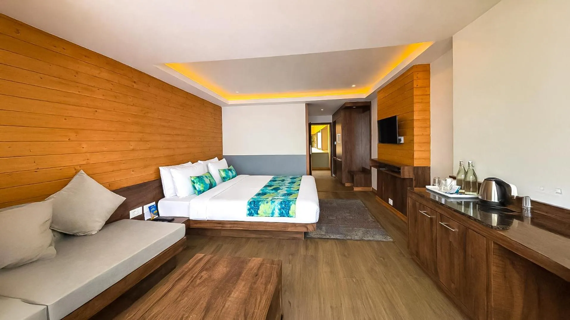 Bedroom, Bed in Yashshree Sanderling Mall Road