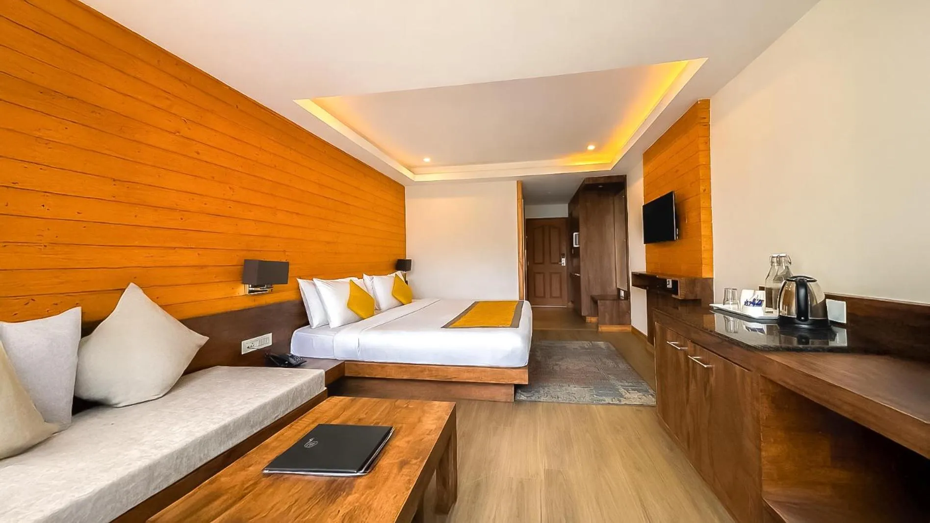 Bedroom, Bed in Yashshree Sanderling Mall Road