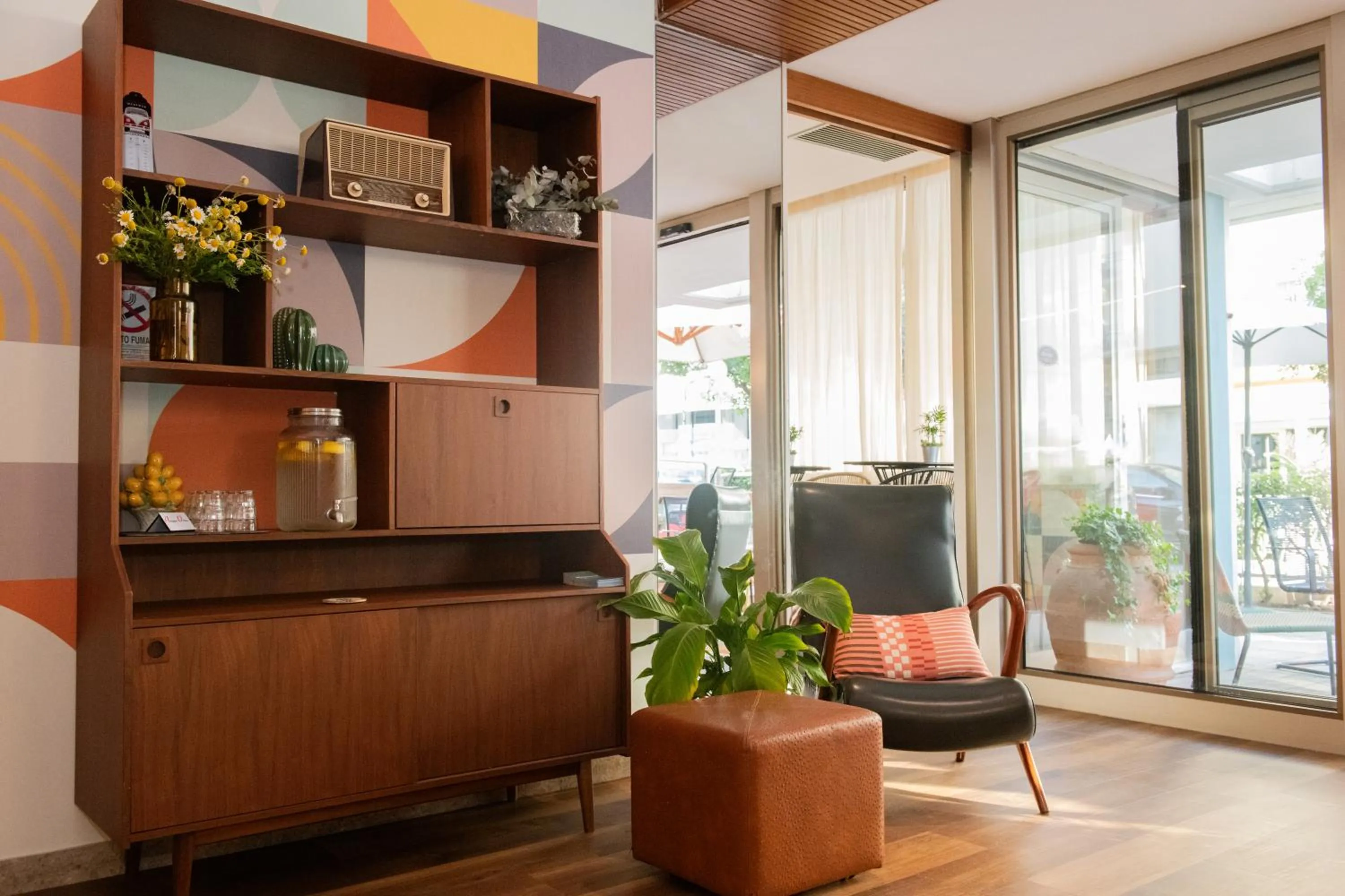 Seating area in Hotel Mirabella