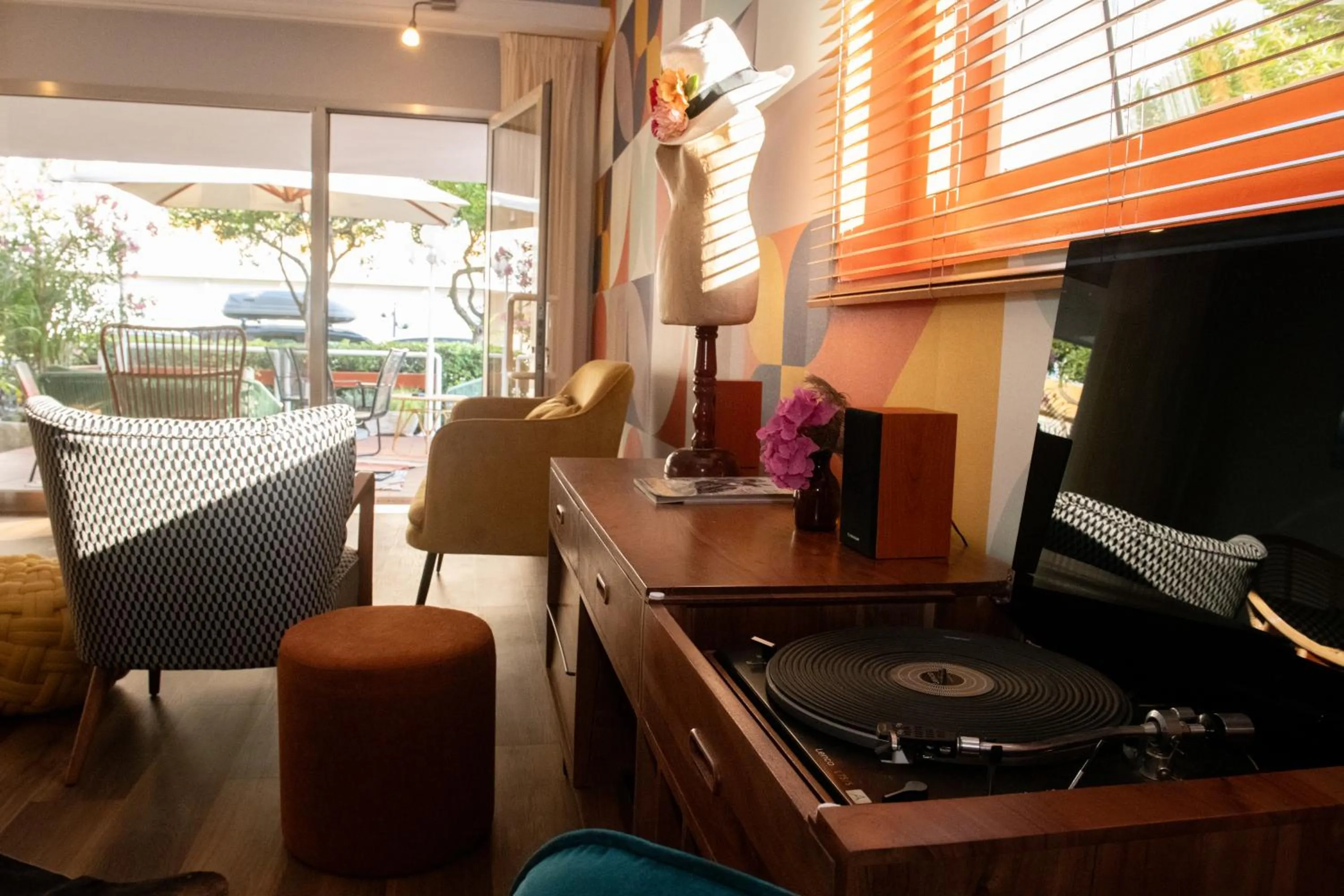 TV and multimedia in Hotel Mirabella