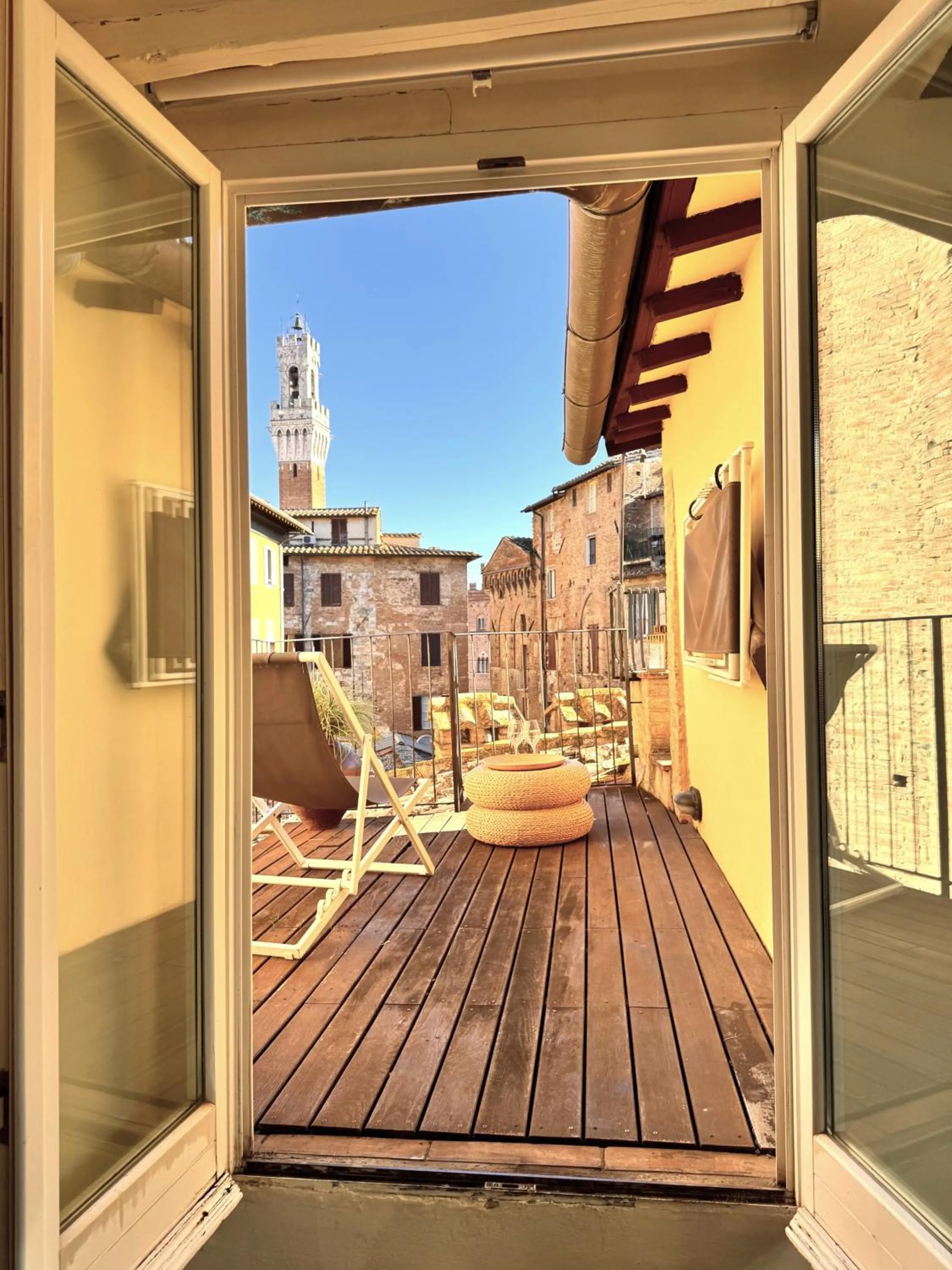 LA COSTARELLA - Central with Cozy Terrace