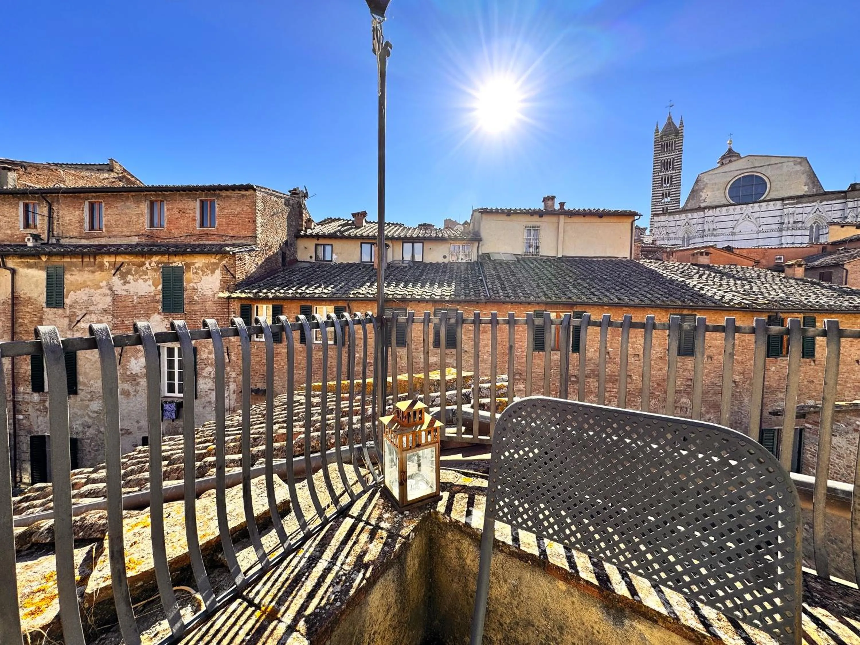 LA COSTARELLA - Central with Cozy Terrace