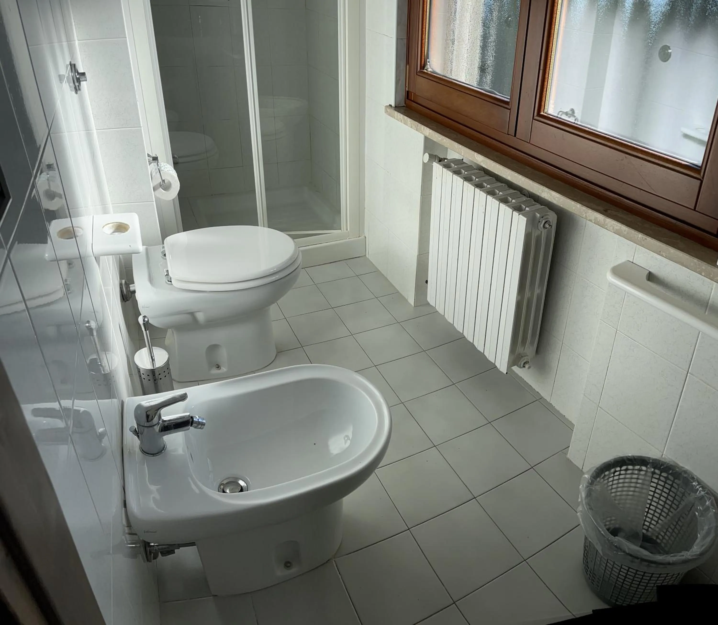 Shower in La Capannina