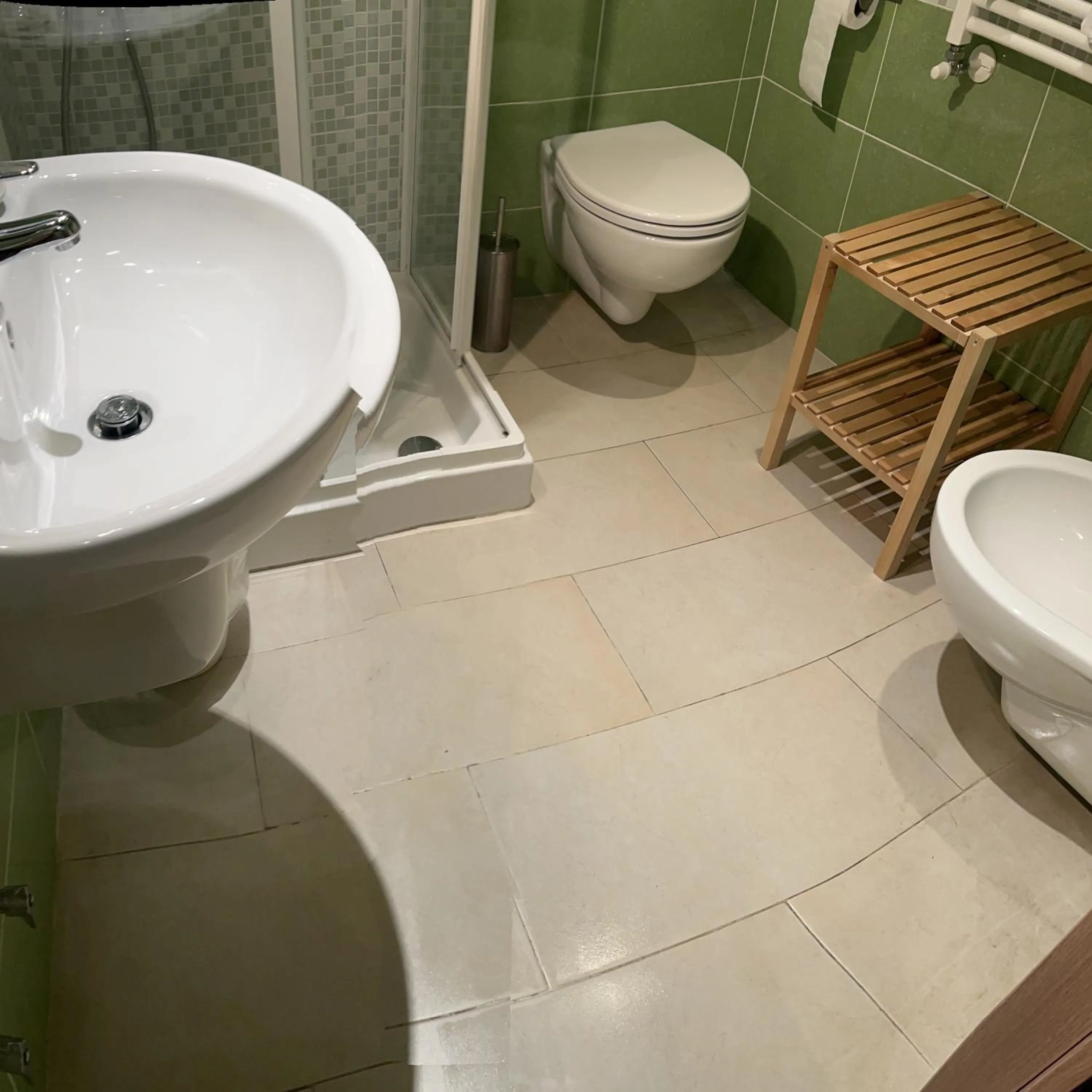 Shower in La Capannina