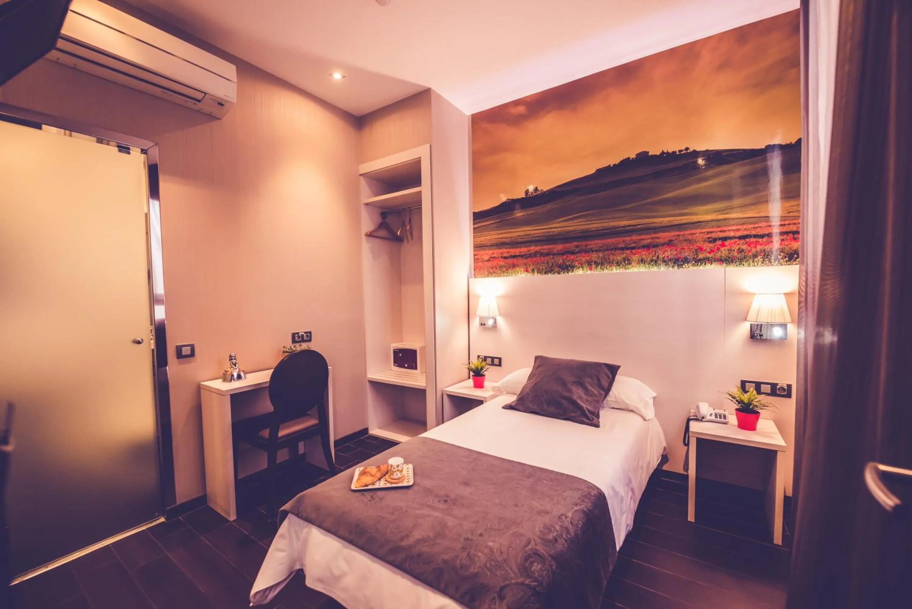 Photo of the whole room, Bed in Hostal Prado