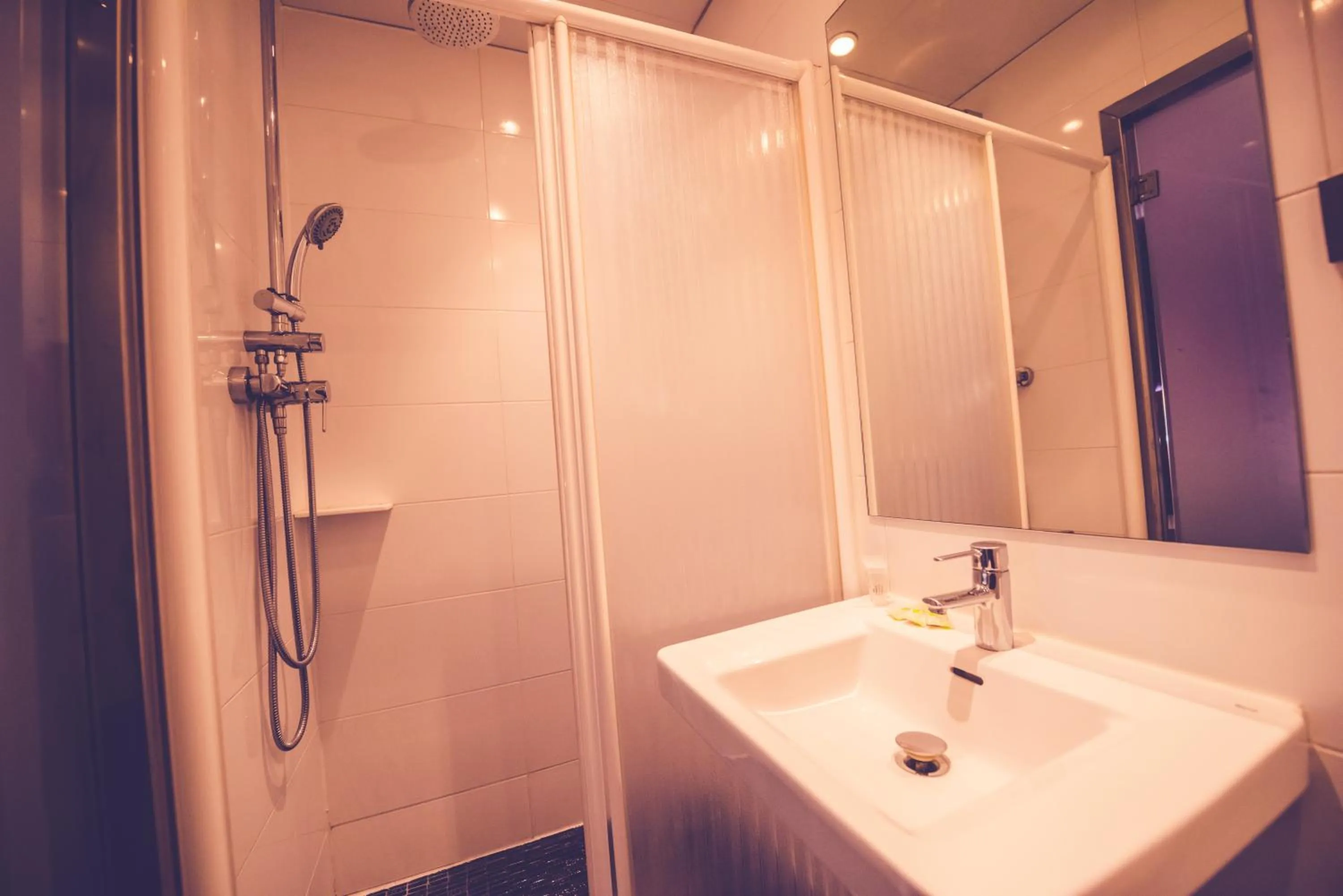 Bathroom in Hostal Prado